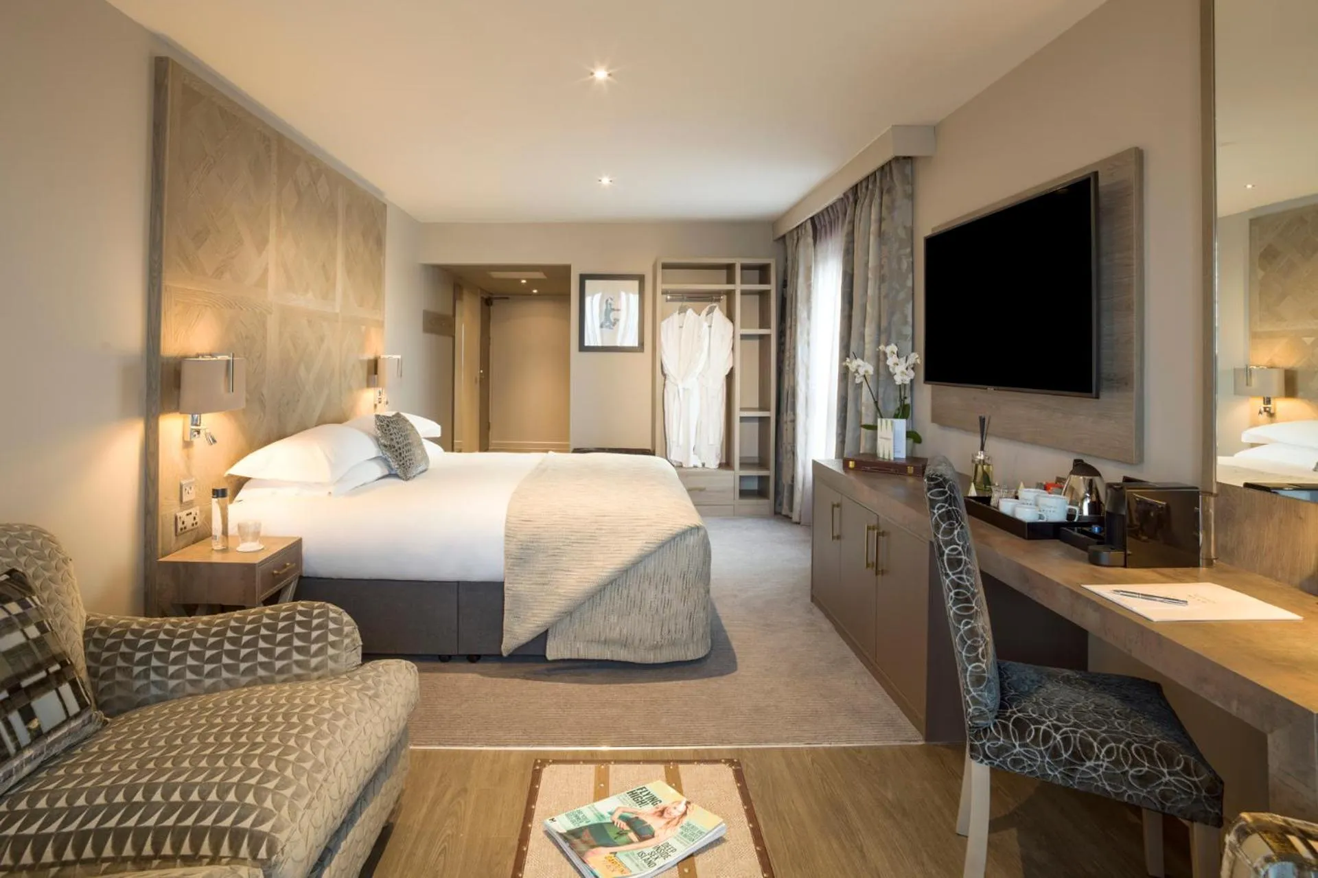 Bed in Boulevard Hotel