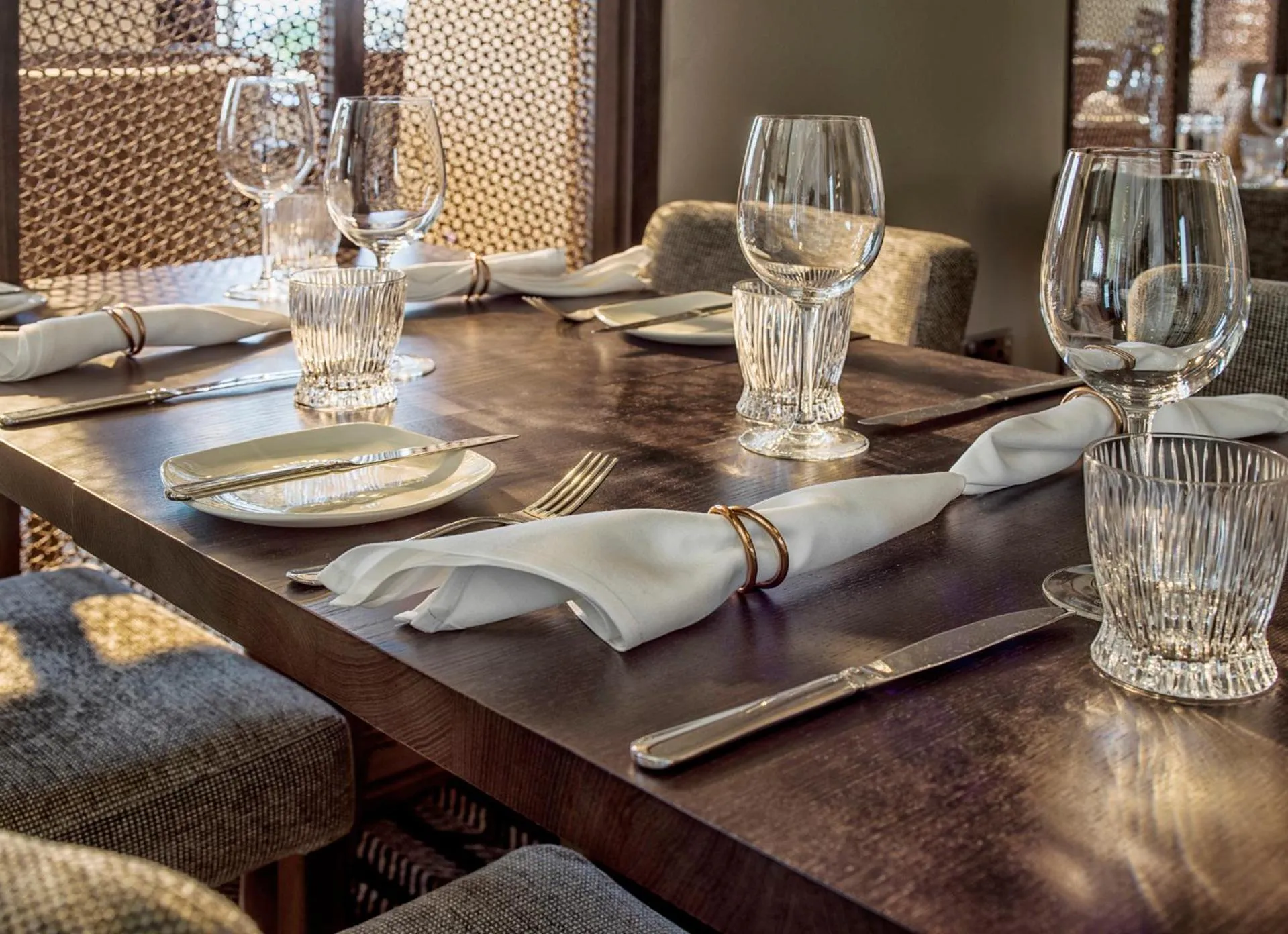 Restaurant/places to eat in Boulevard Hotel