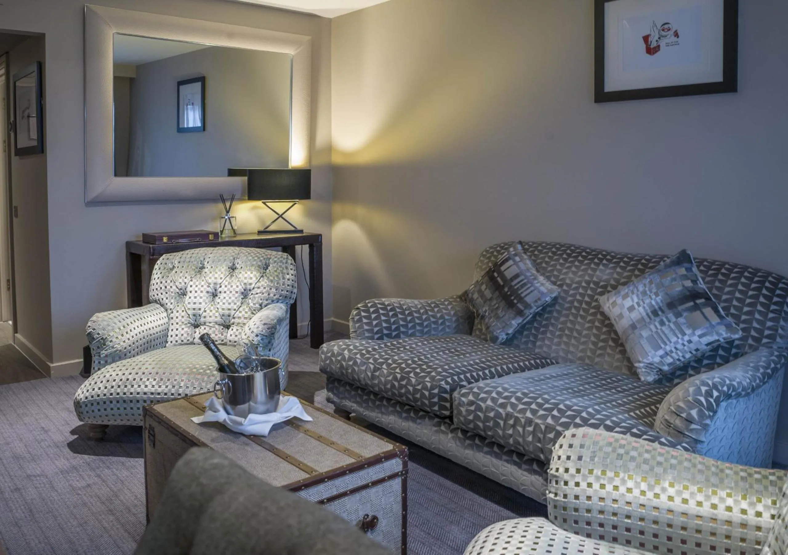 Seating area in Boulevard Hotel