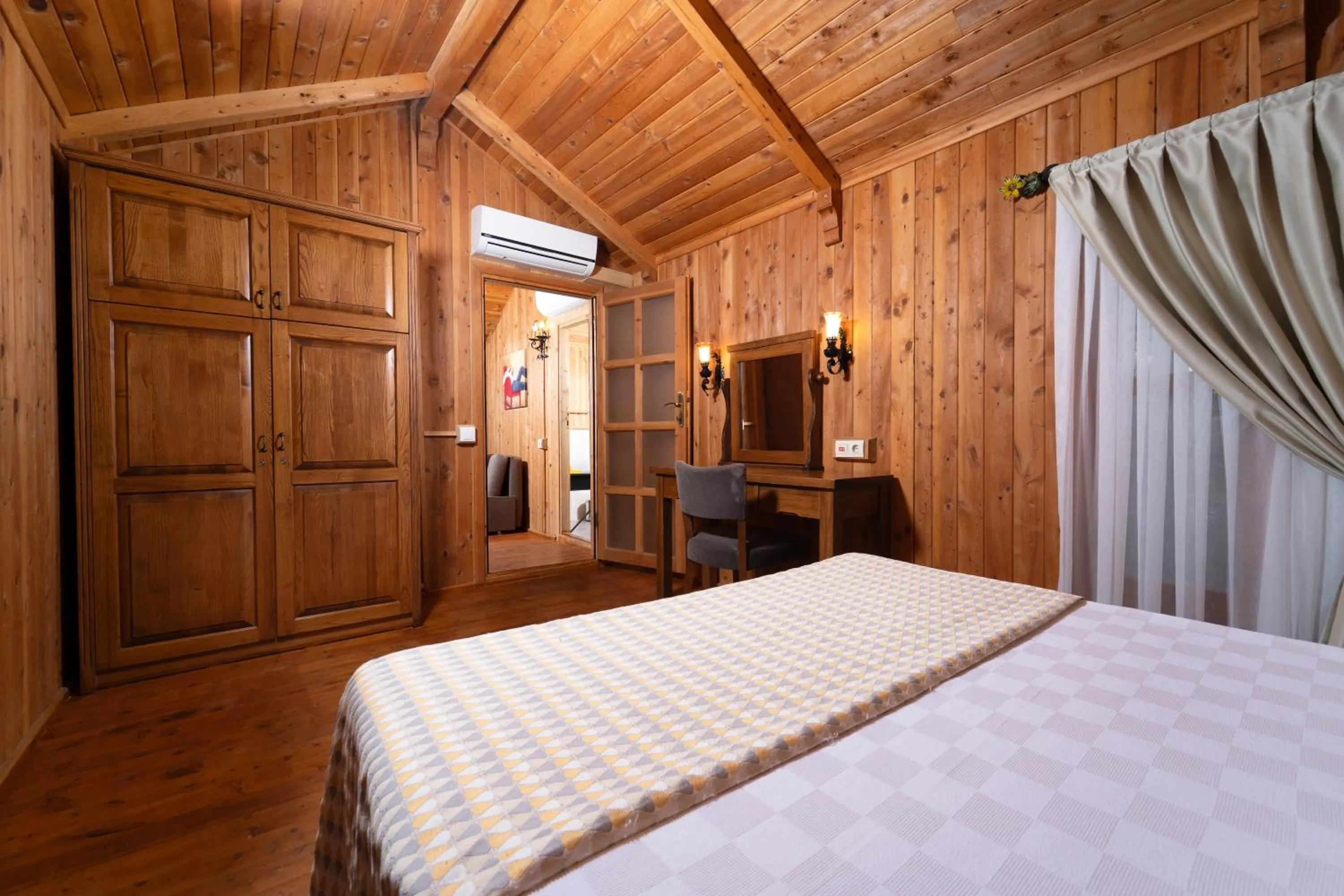 Bed in Sundia By Liberty Suncity