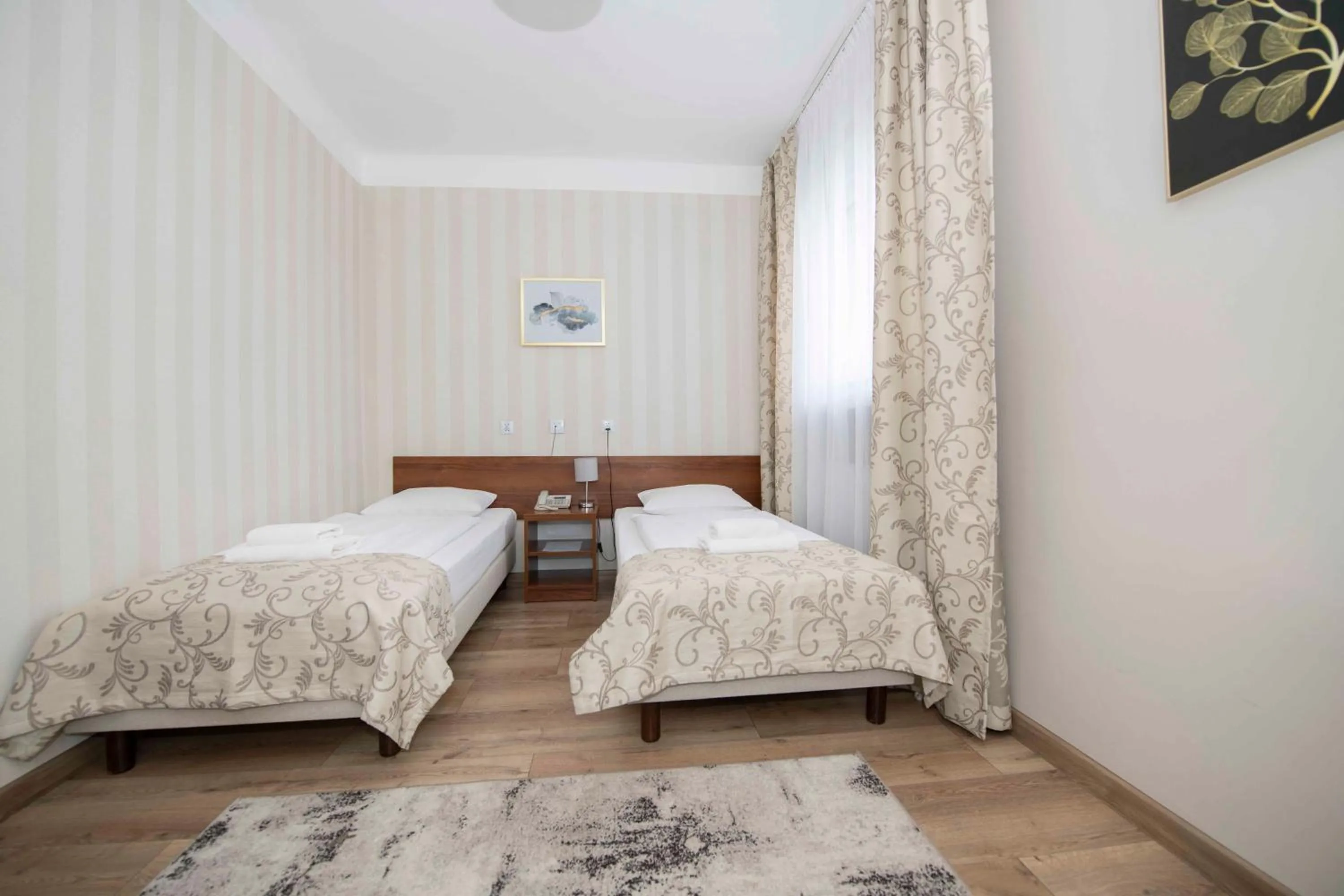 Seating area, Bed in Hotel Polonia