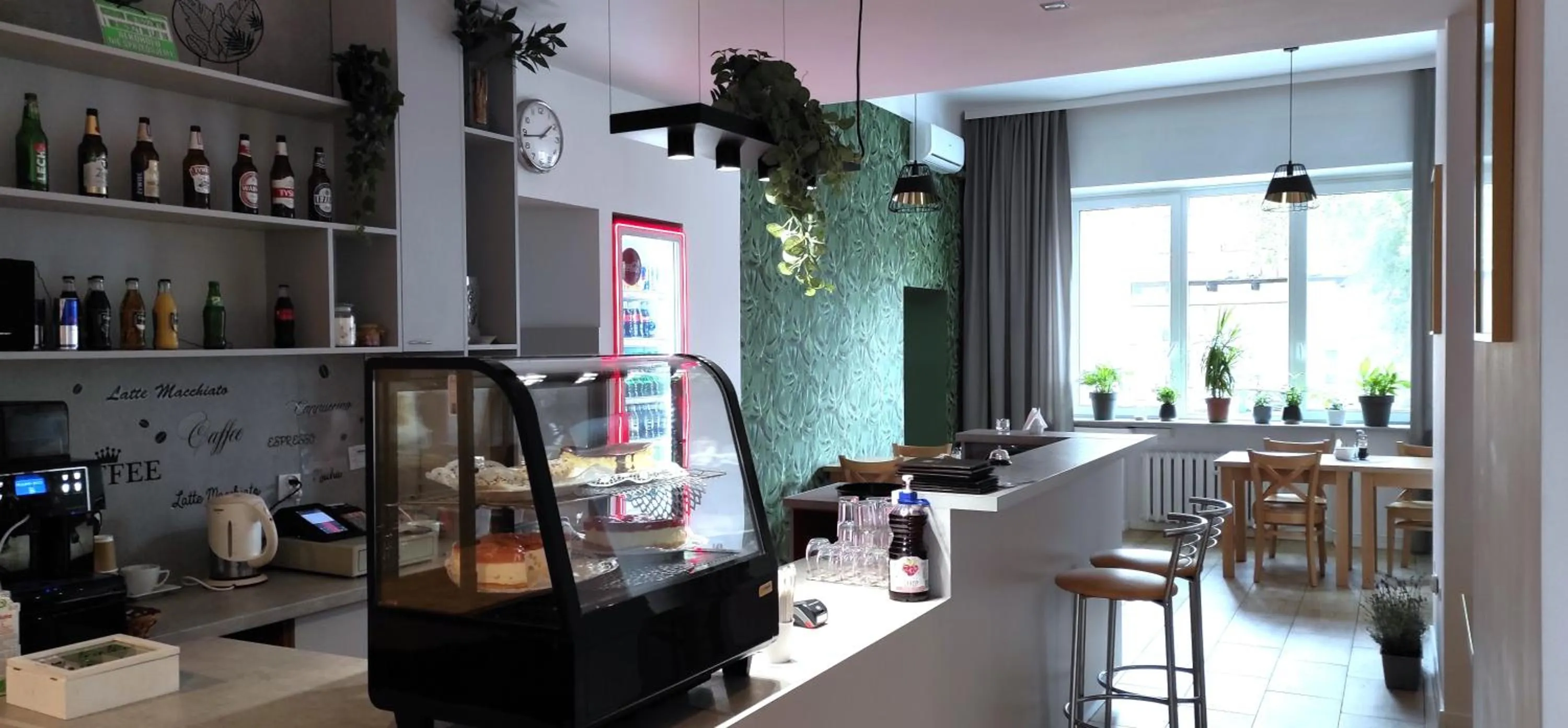 Restaurant/places to eat in Hotel Polonia