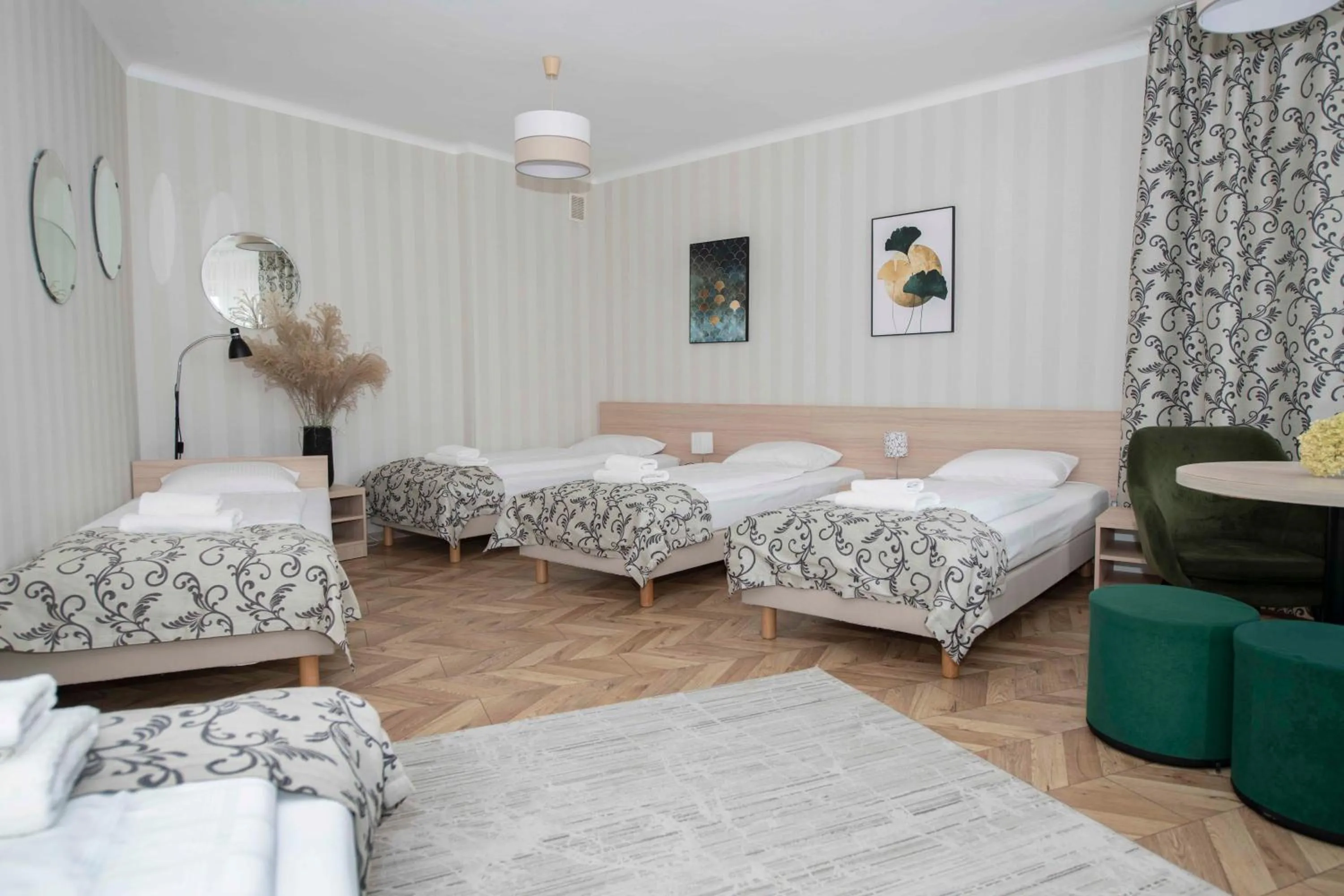 Seating area, Bed in Hotel Polonia