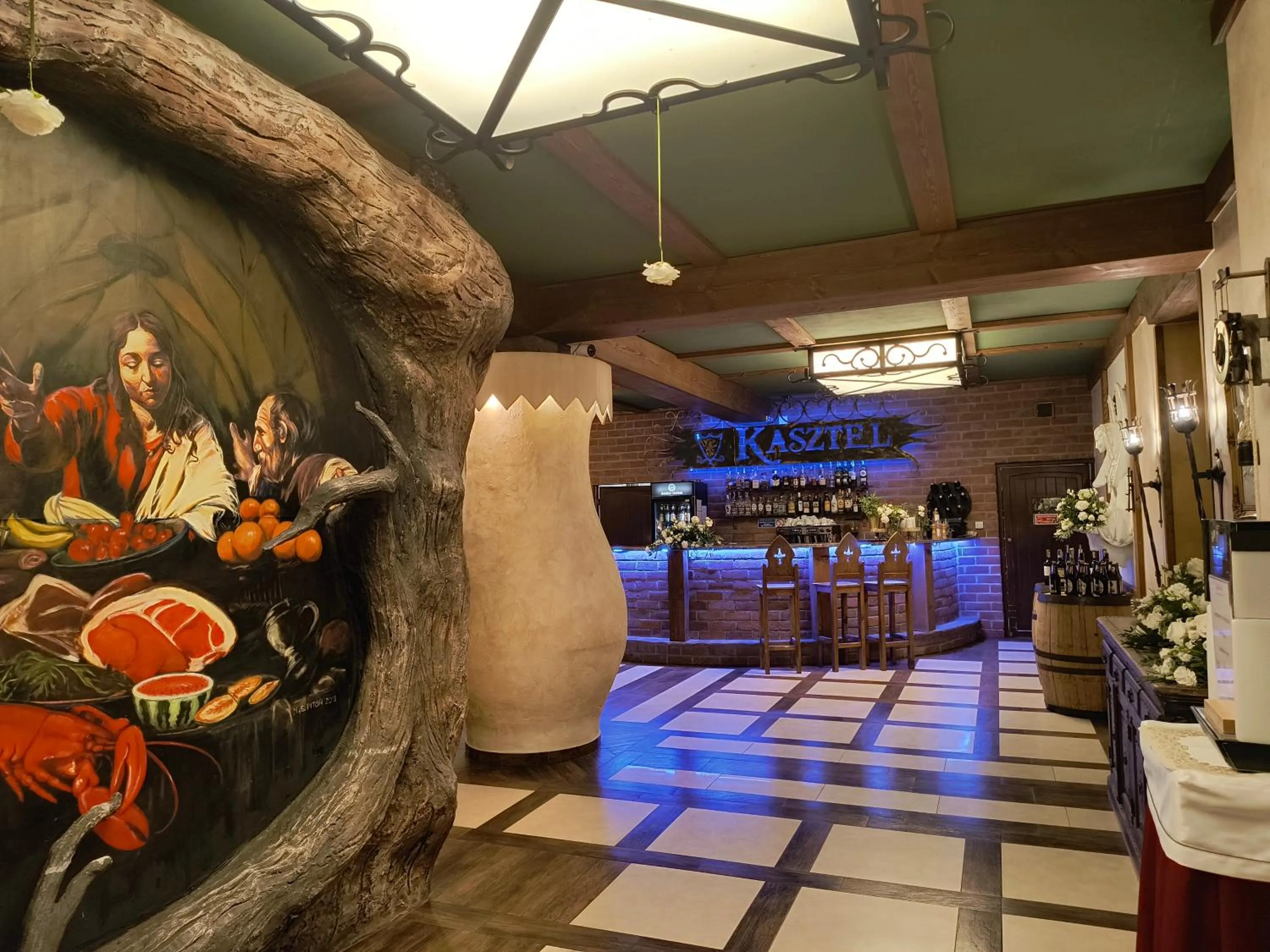 Restaurant/places to eat in Hotel Kasztel