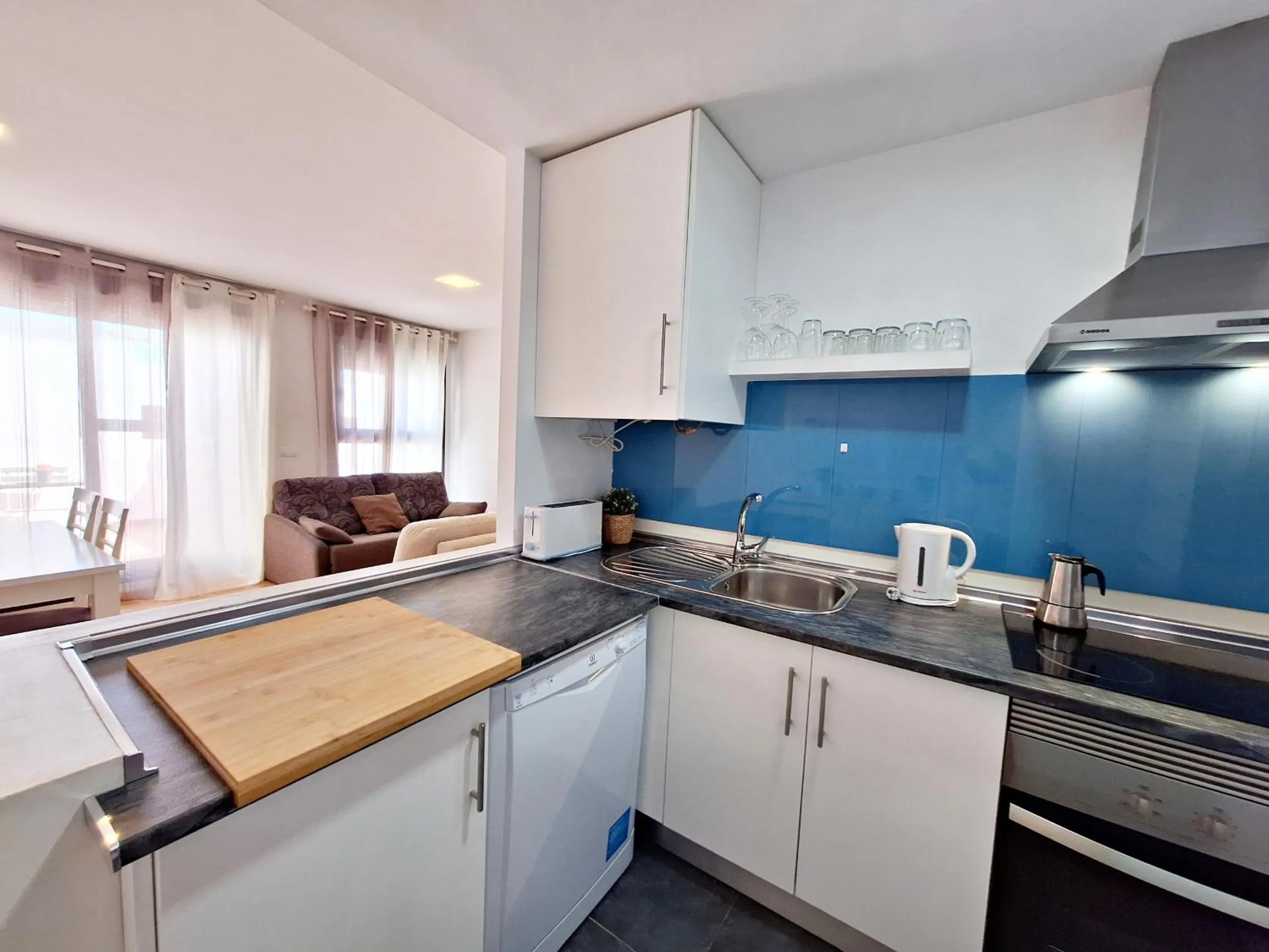 Kitchen or kitchenette in Apartamentos Alborada III