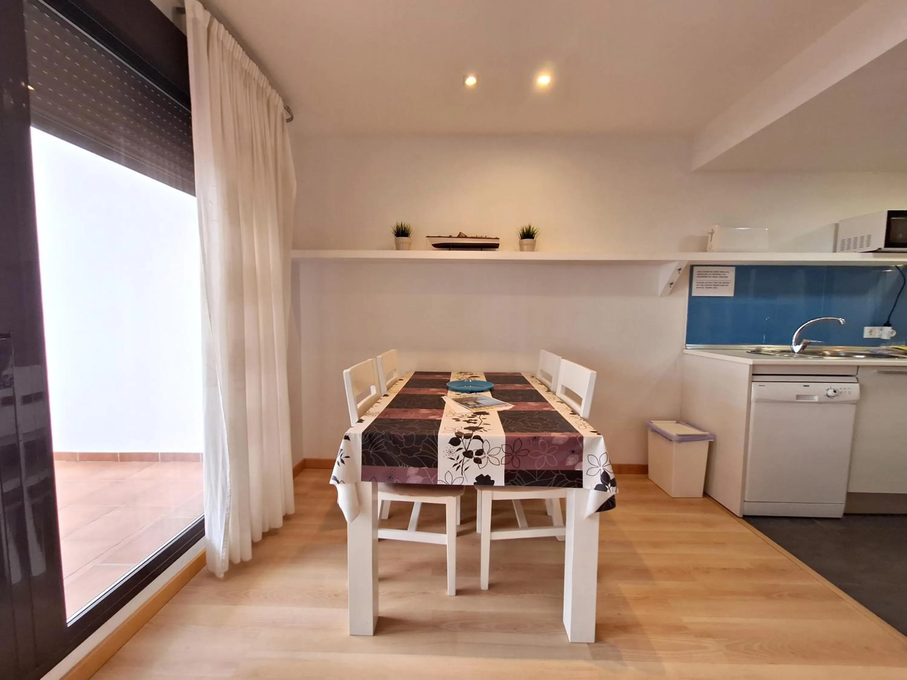Dining area in Apartamentos Alborada III