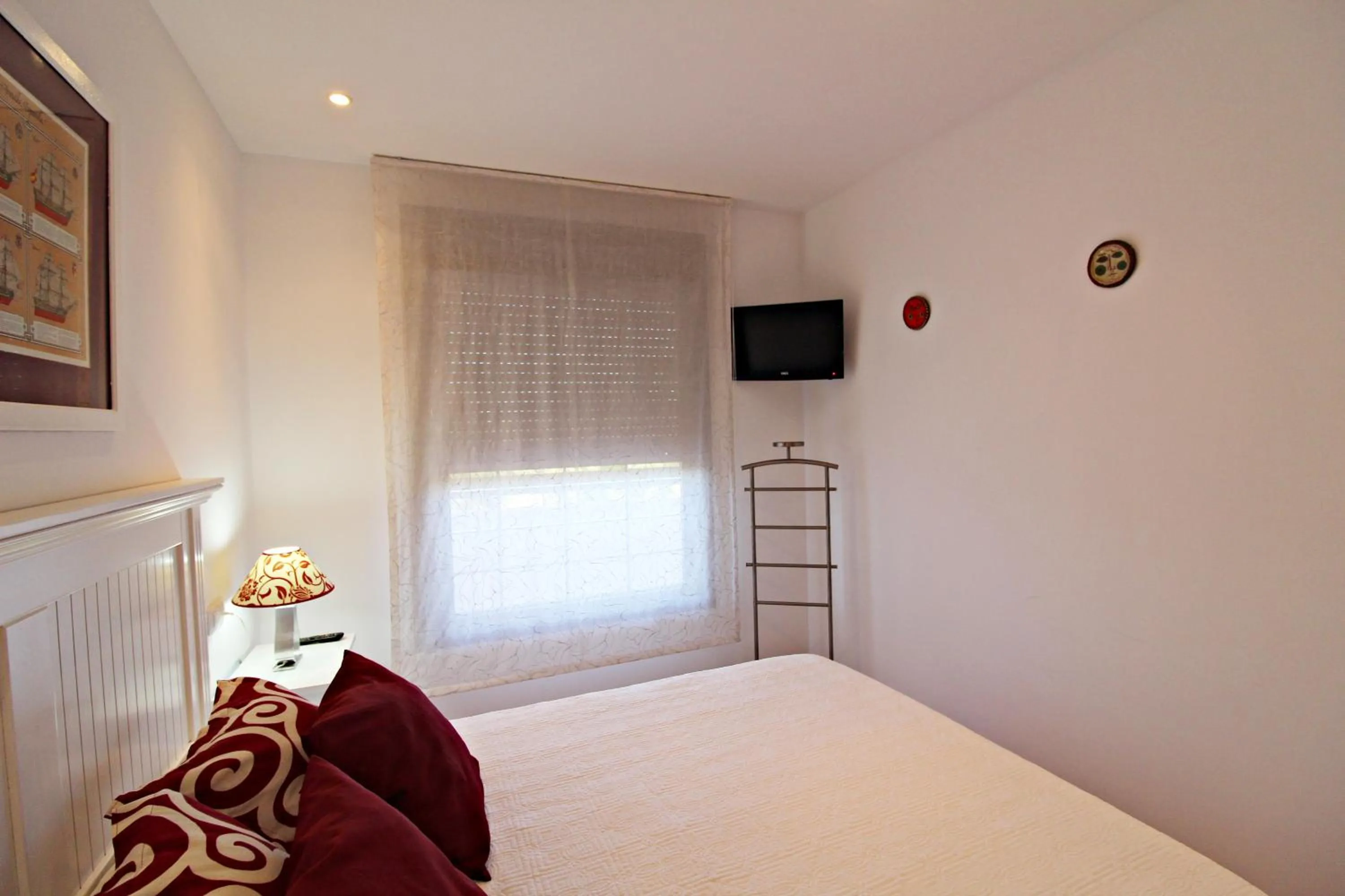 Bedroom, Bed in Apartamentos Alborada III