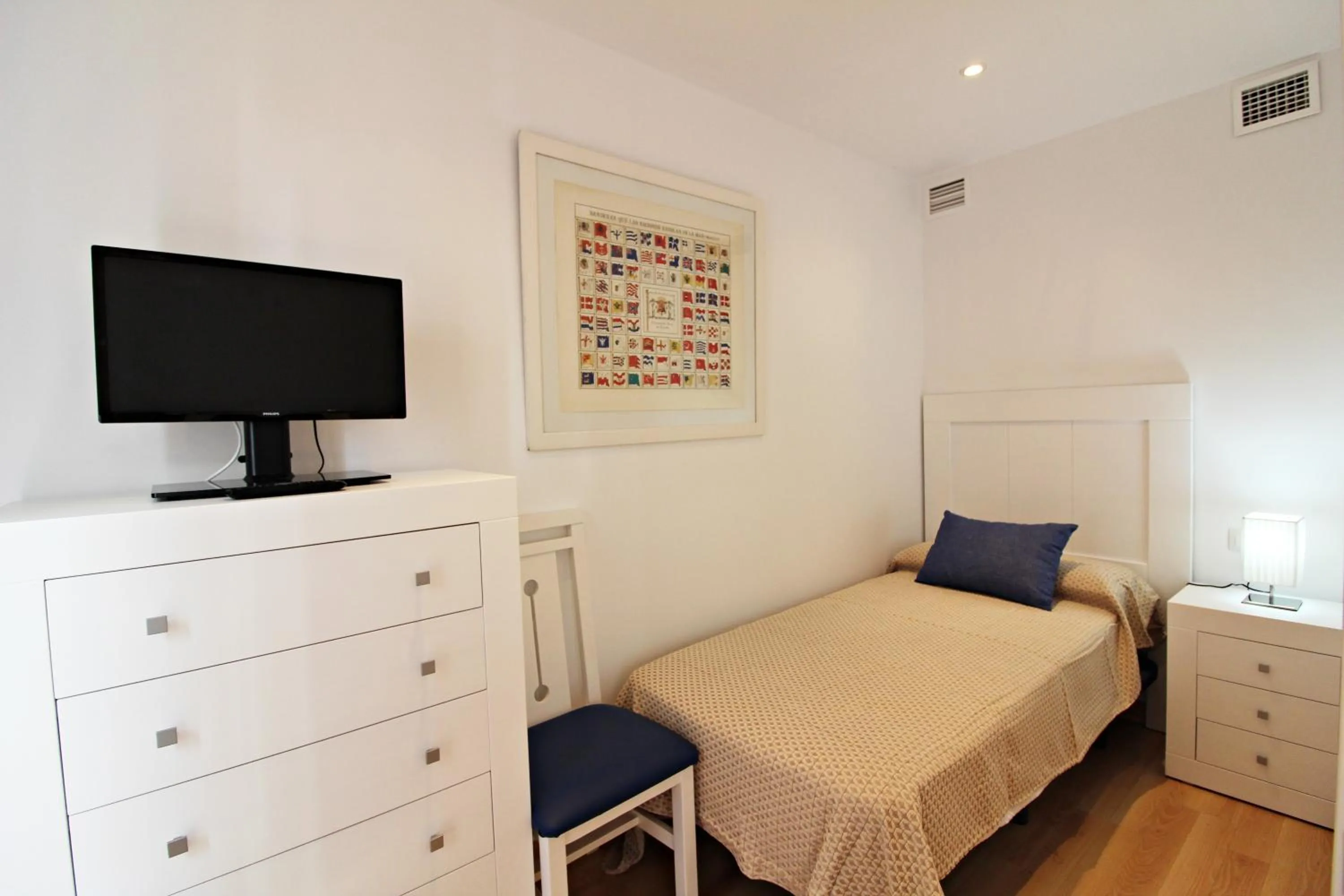 Bedroom, Bed in Apartamentos Alborada III