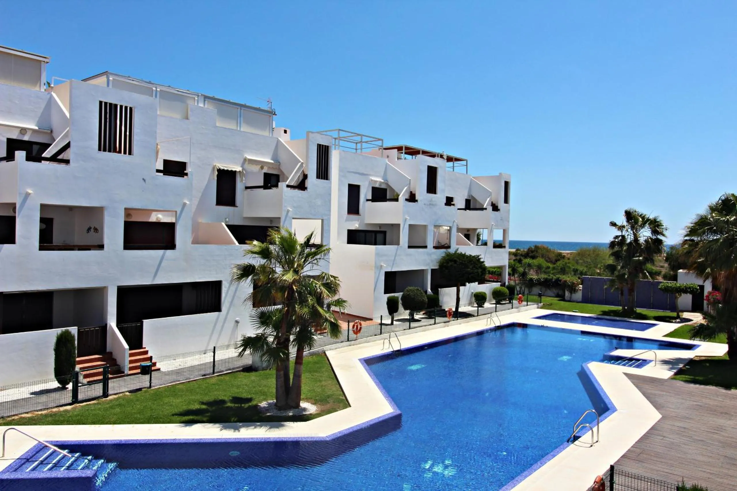 Swimming pool in Apartamentos Alborada III