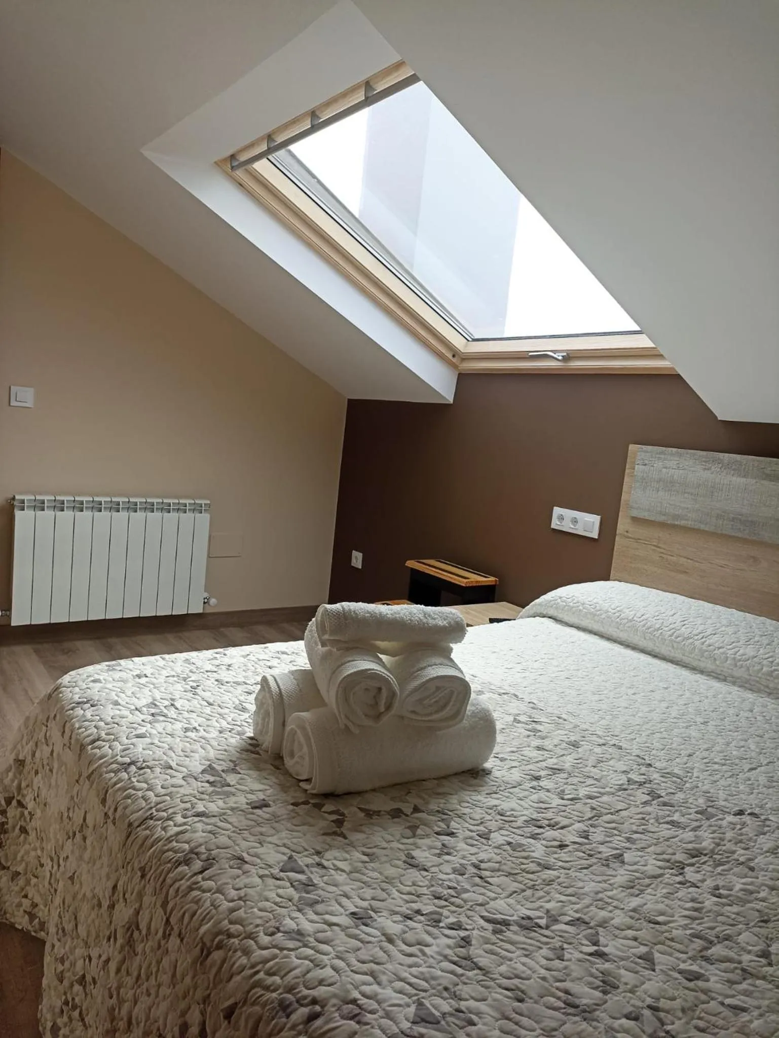 Bed in Hotel Restaurante el Fornon