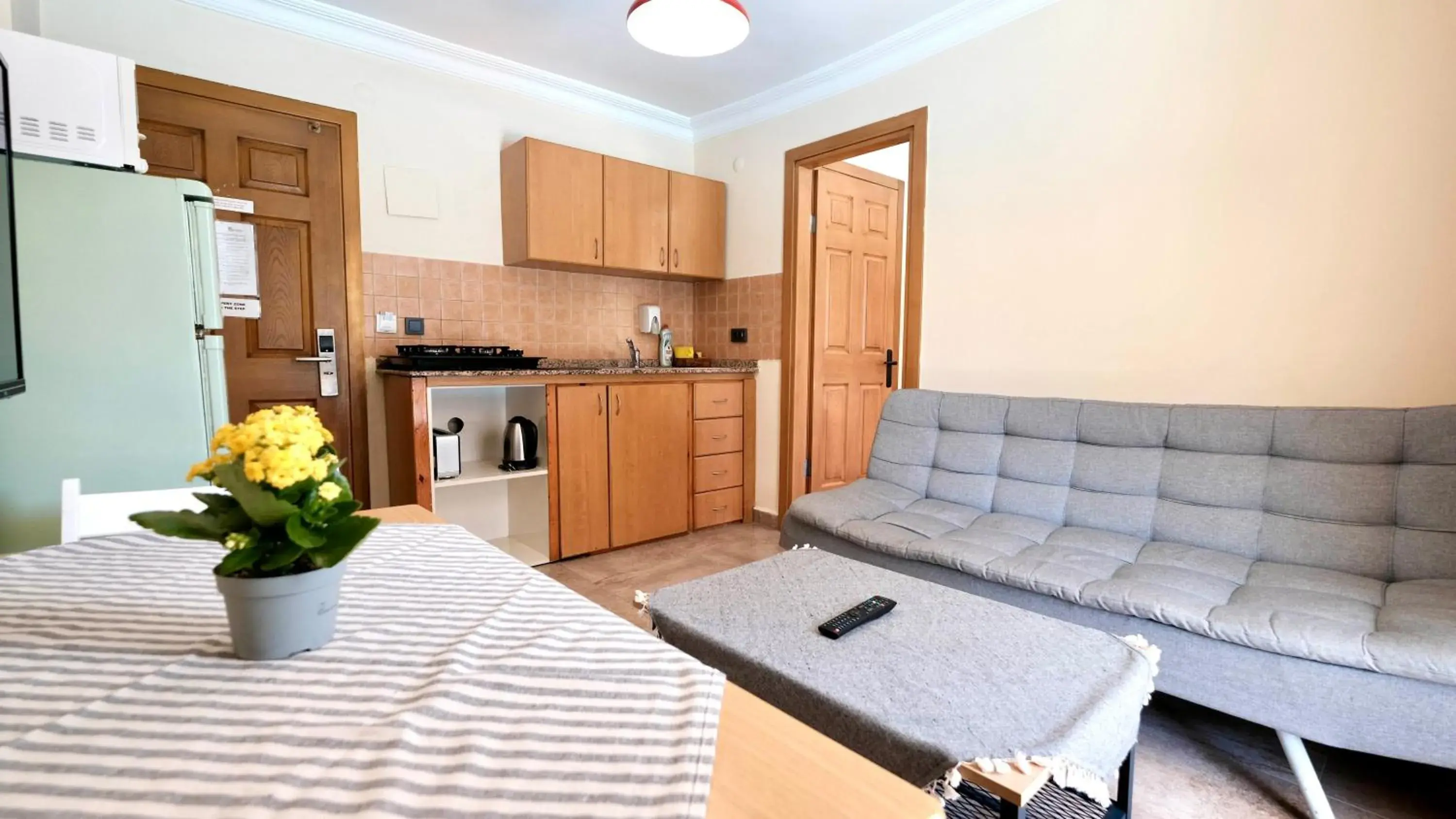 Apartment with Balcony in Ten Apart Hotel Apartment with Balcony in Ten Apart Hotel