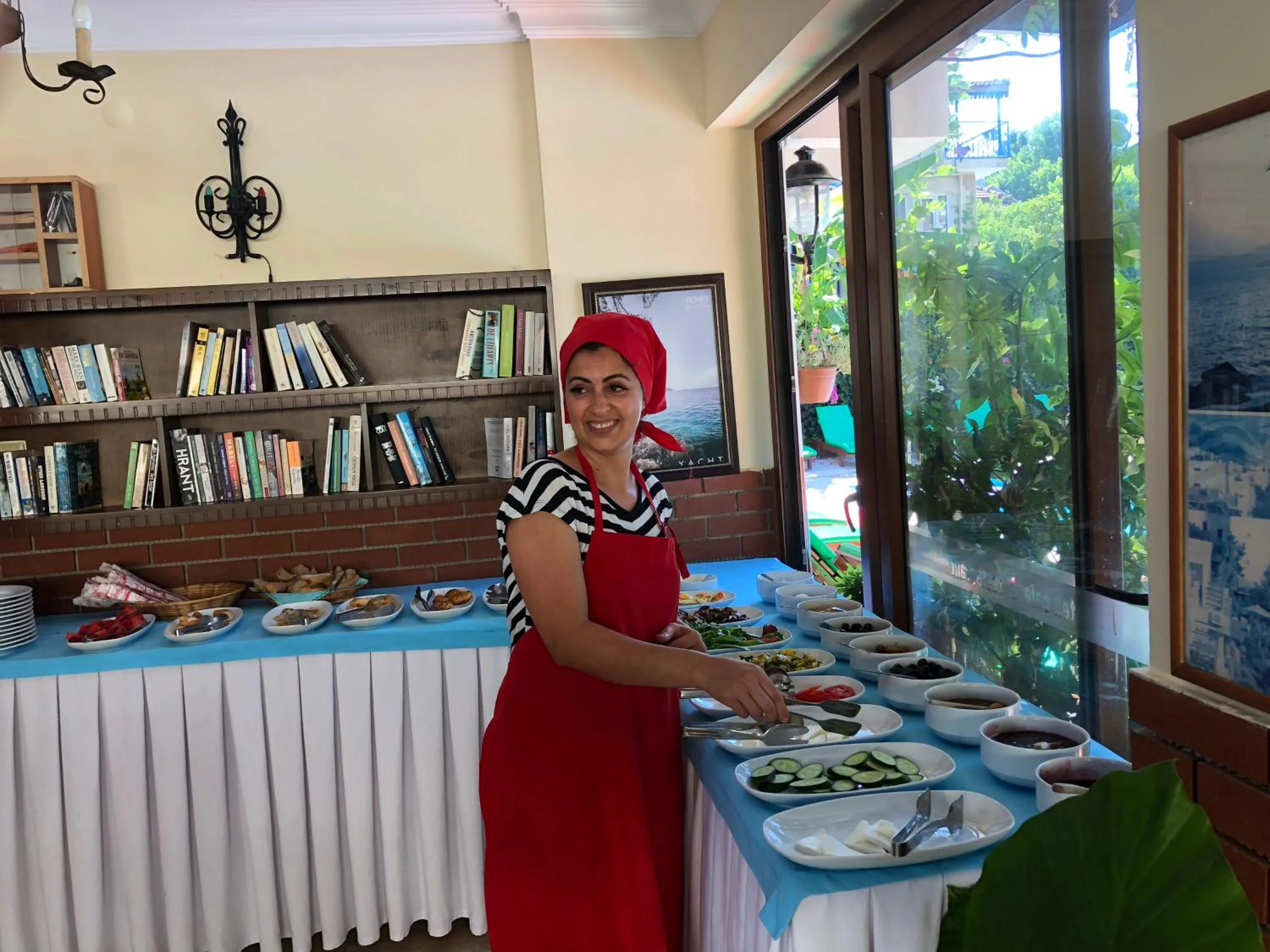 Breakfast in Ten Apart Hotel