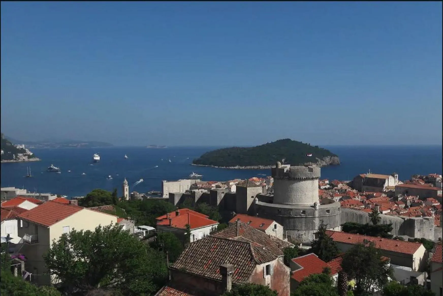 Sea view in Apartment Bruana 5