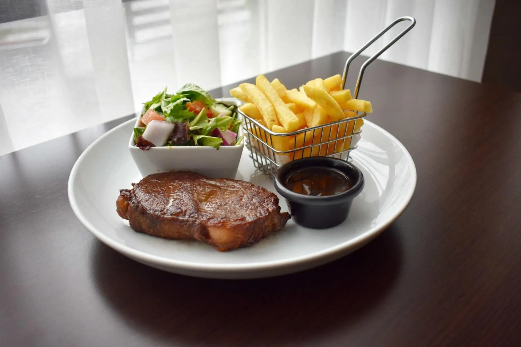 Restaurant/places to eat in Holiday Inn Parramatta by IHG