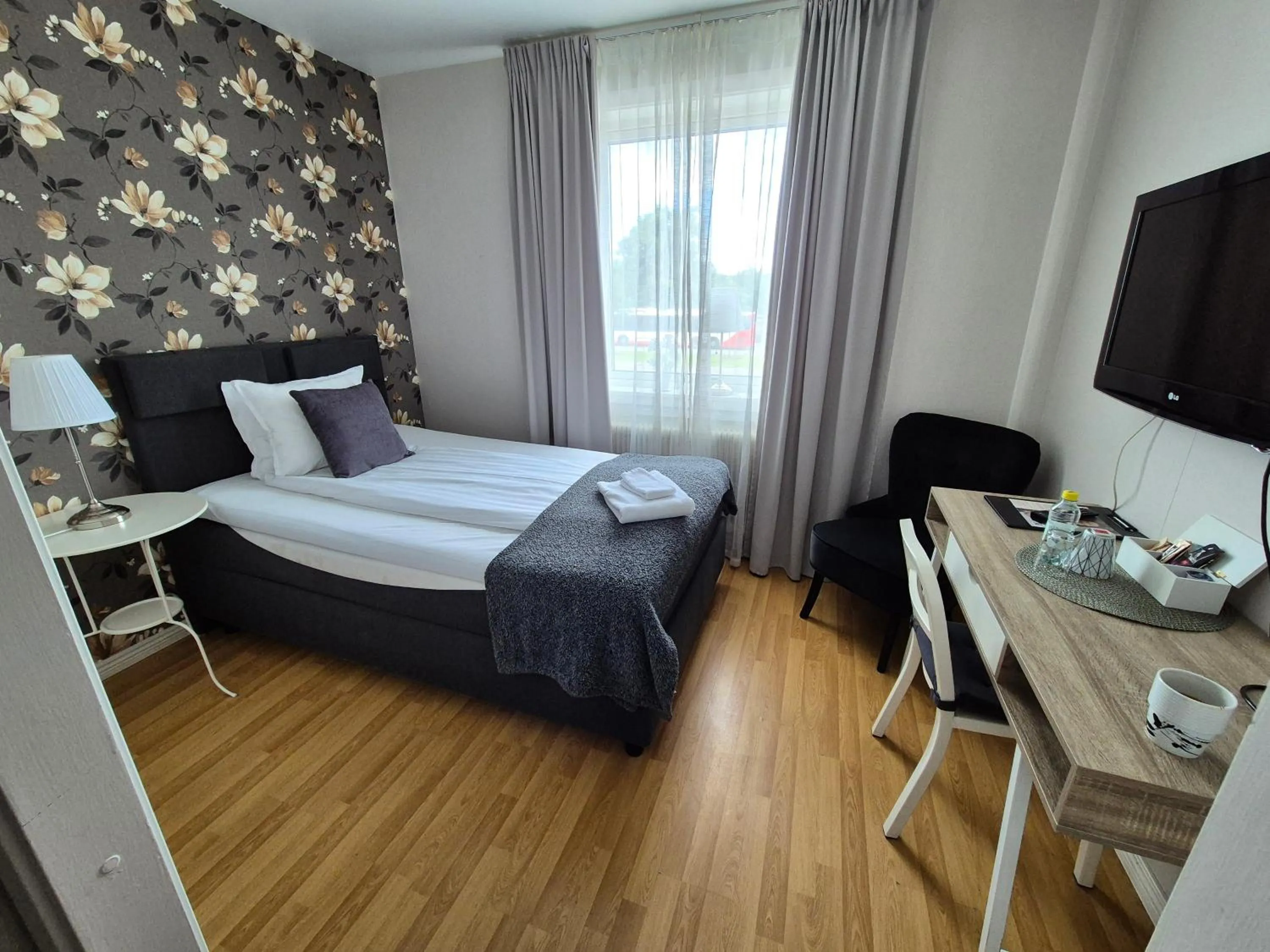 Bed in Smålandsstenar hotell