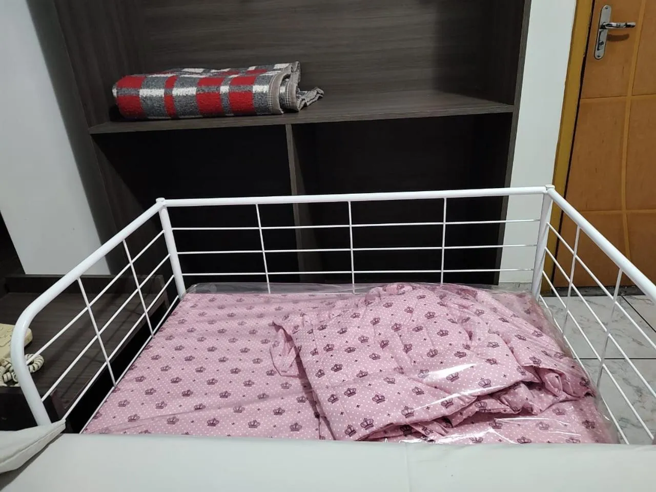 Bed in Center Plaza Hotel