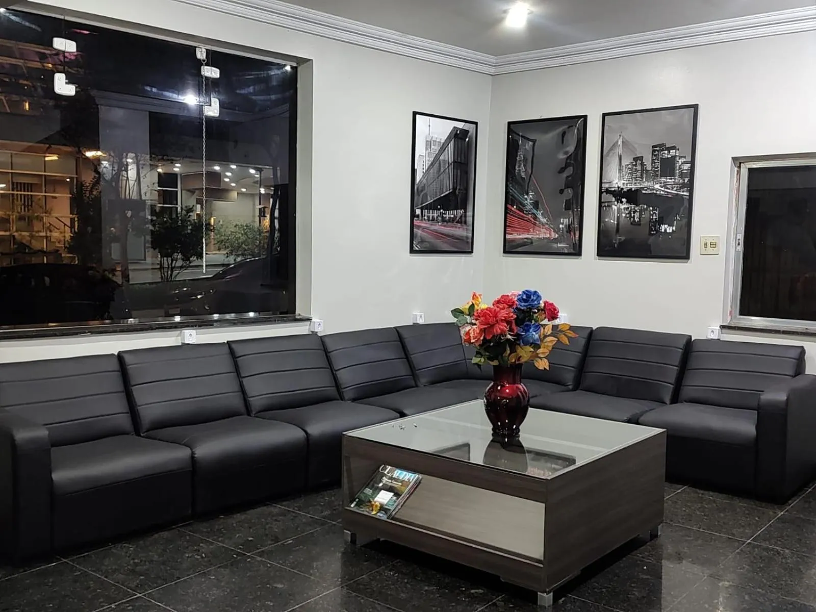 Lobby or reception in Center Plaza Hotel