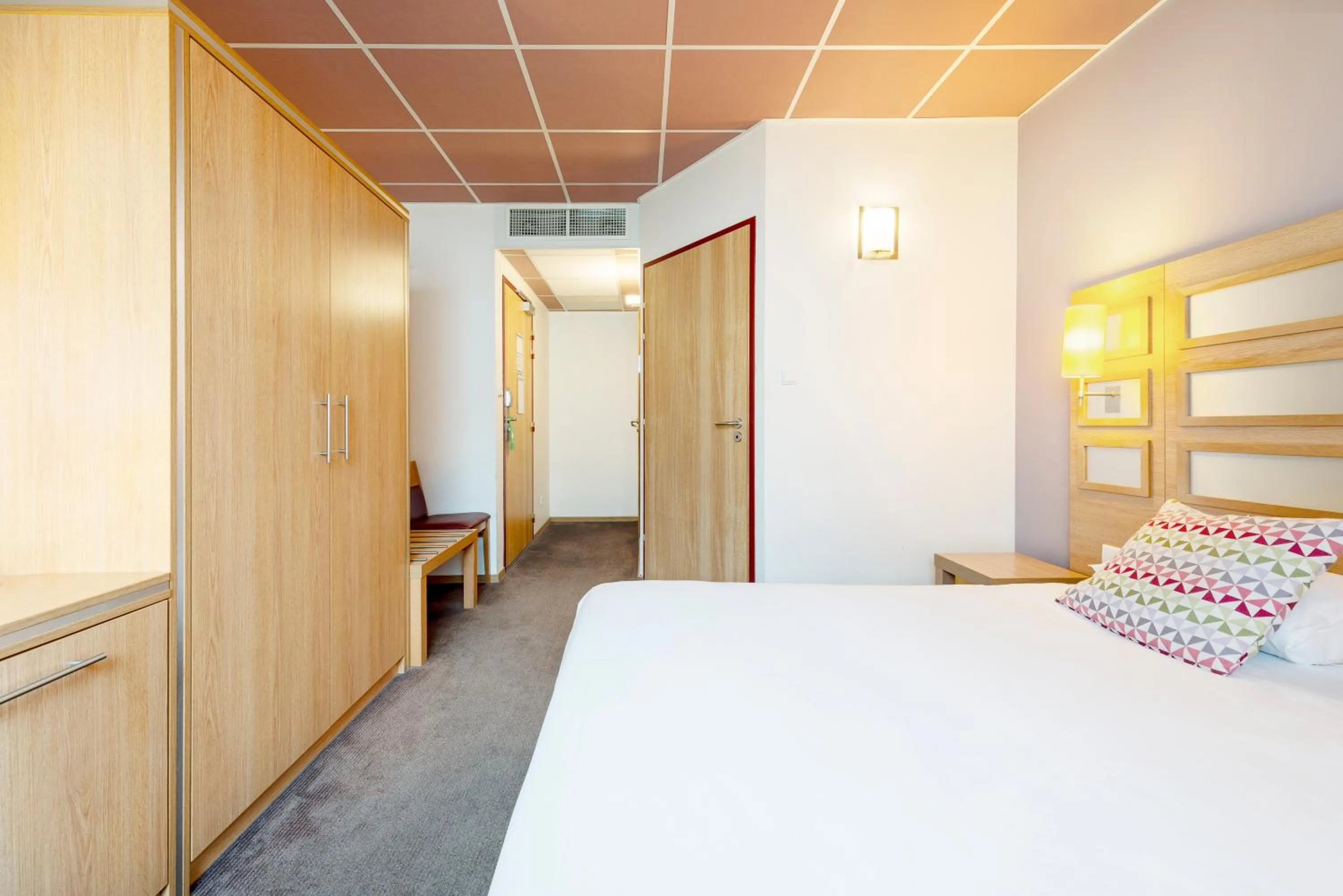 Bed in Campanile Metz Nord - Talange