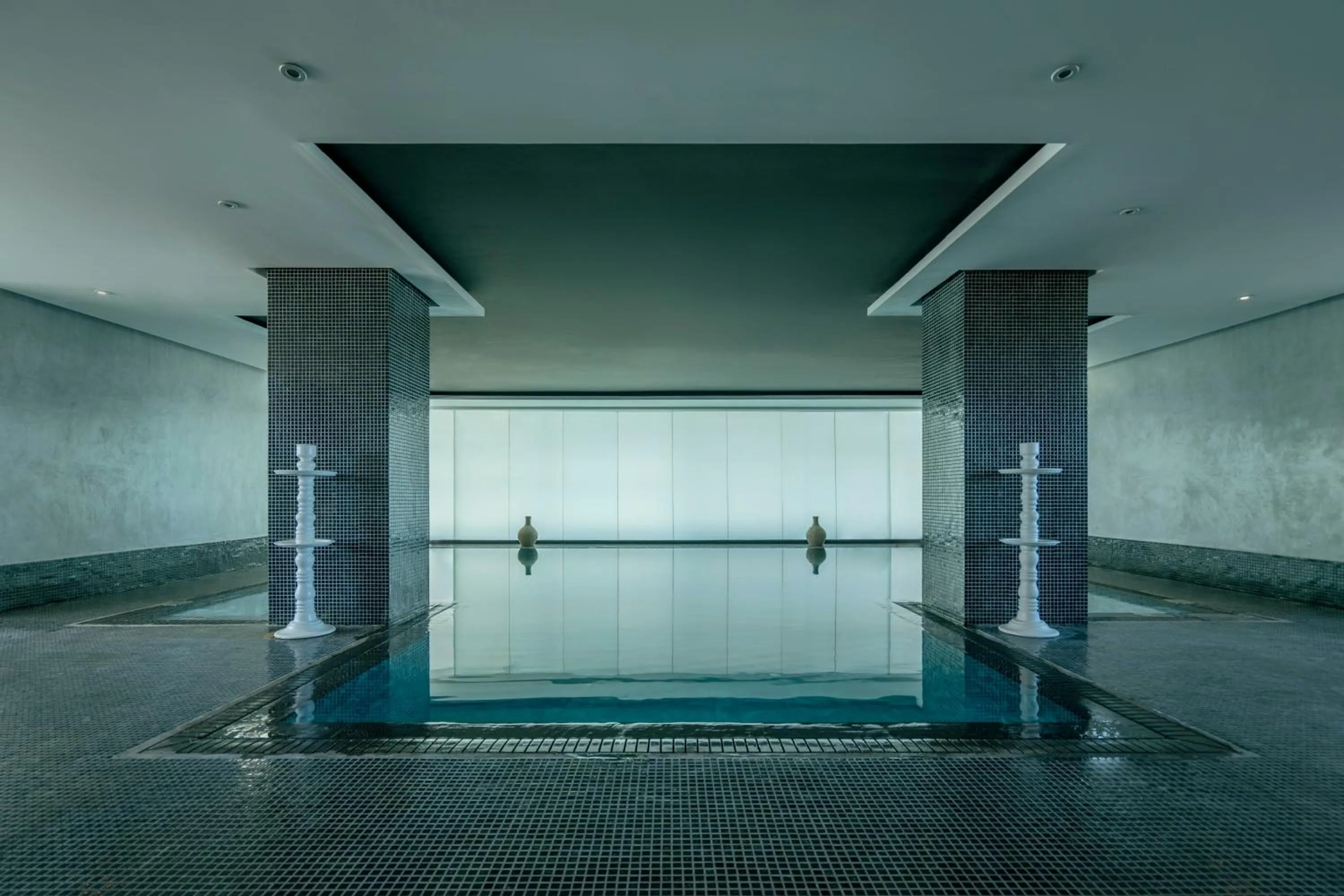 Swimming pool in Sofitel Casablanca Tour Blanche
