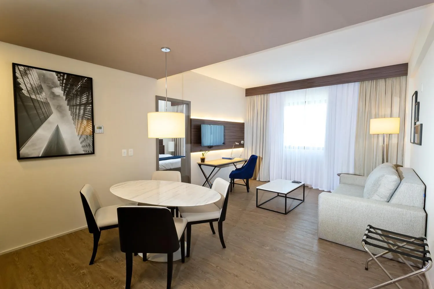 Living room in Royal Palm Tower Anhanguera