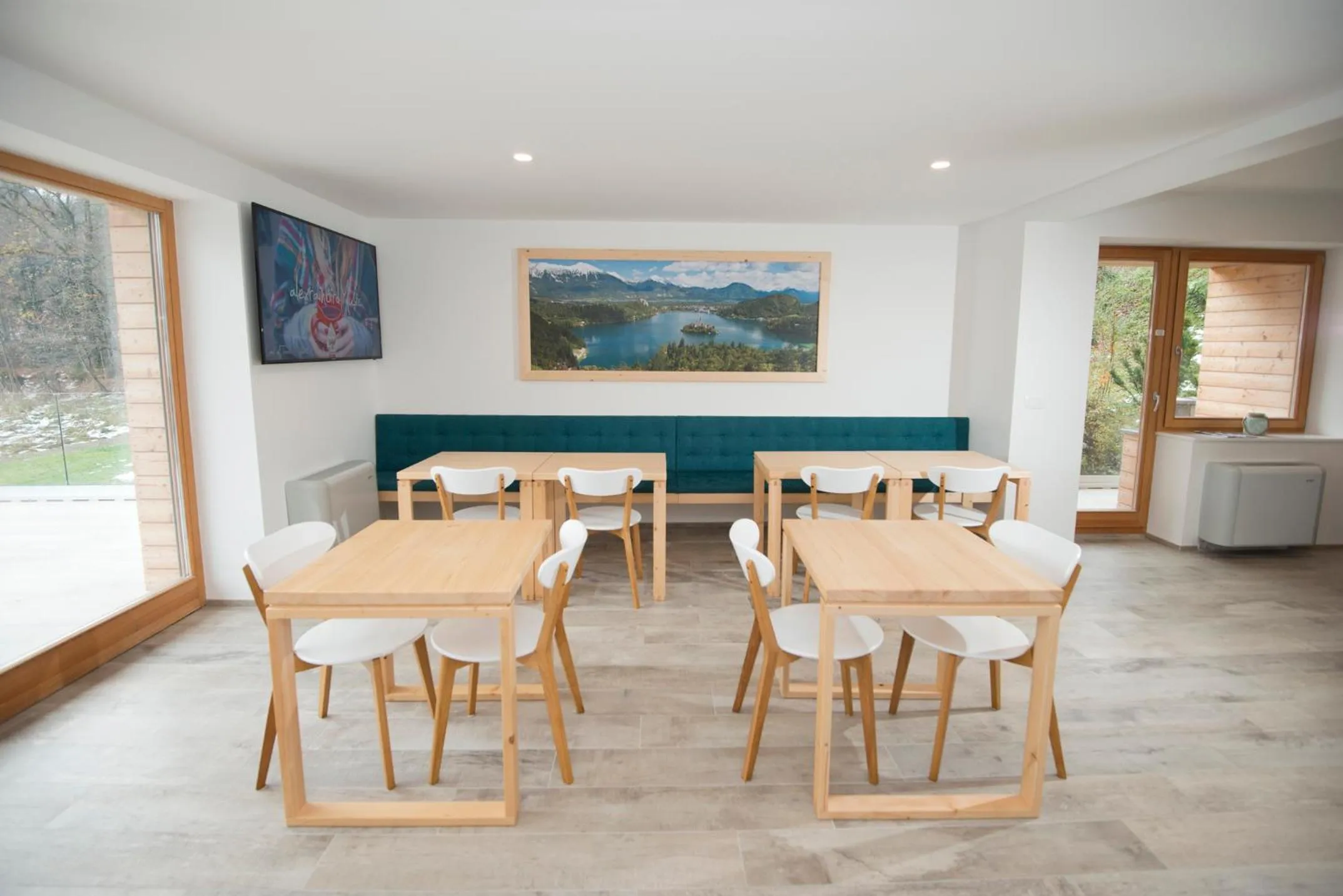 Communal lounge/ TV room in Vila Alpina