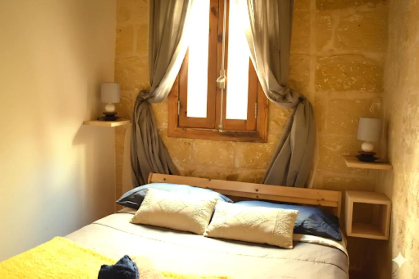 Bed in St George of Lydda B&B