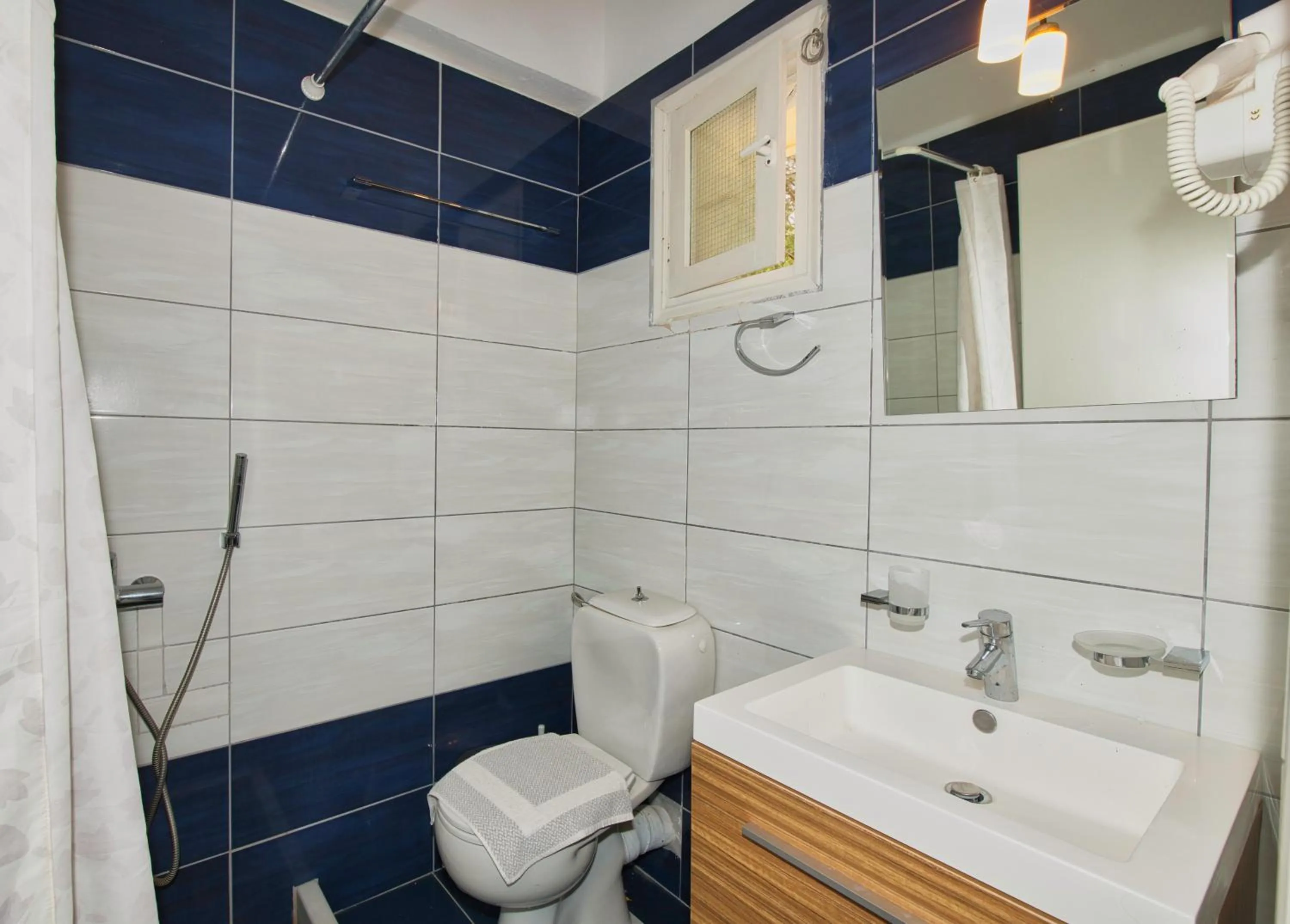 Shower in La Casa Di Nonna Anna