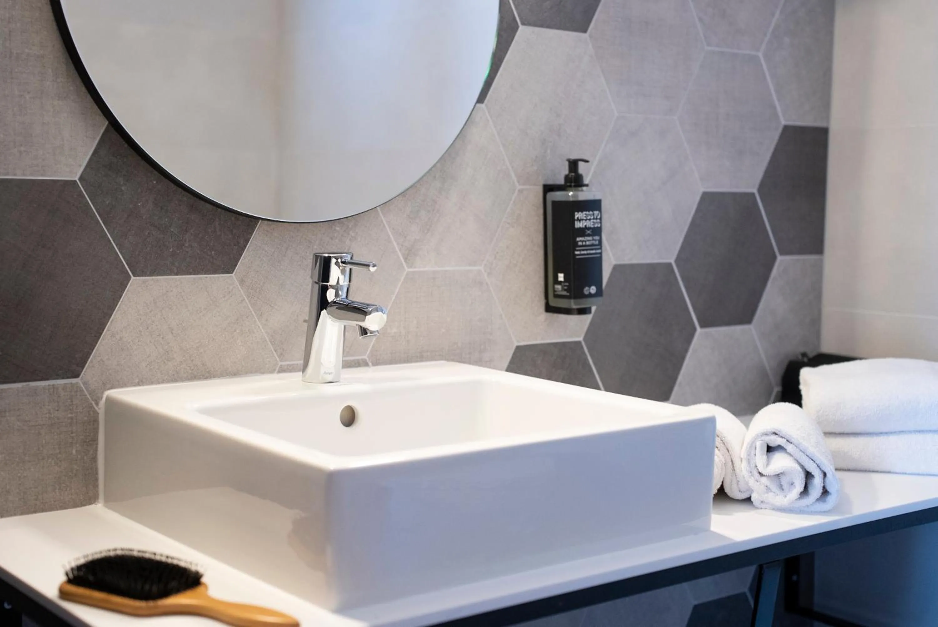 Bathroom in ibis Styles Strasbourg Nord Palais des Congrès