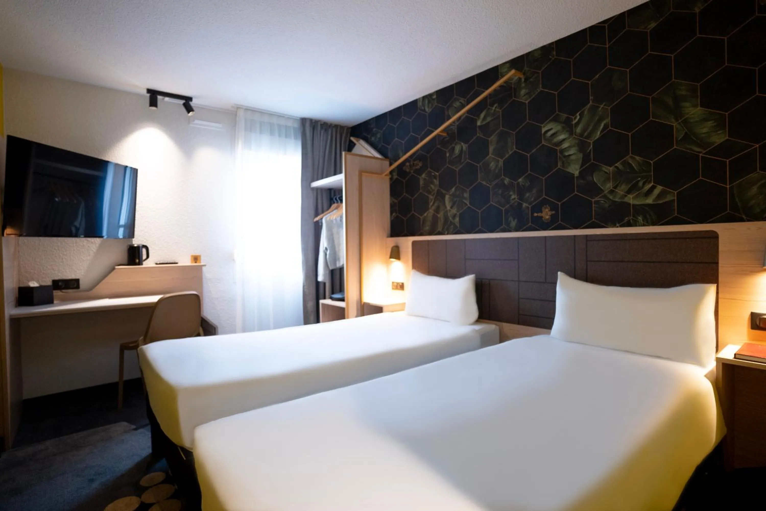 Photo of the whole room, Bed in ibis Styles Strasbourg Nord Palais des Congrès