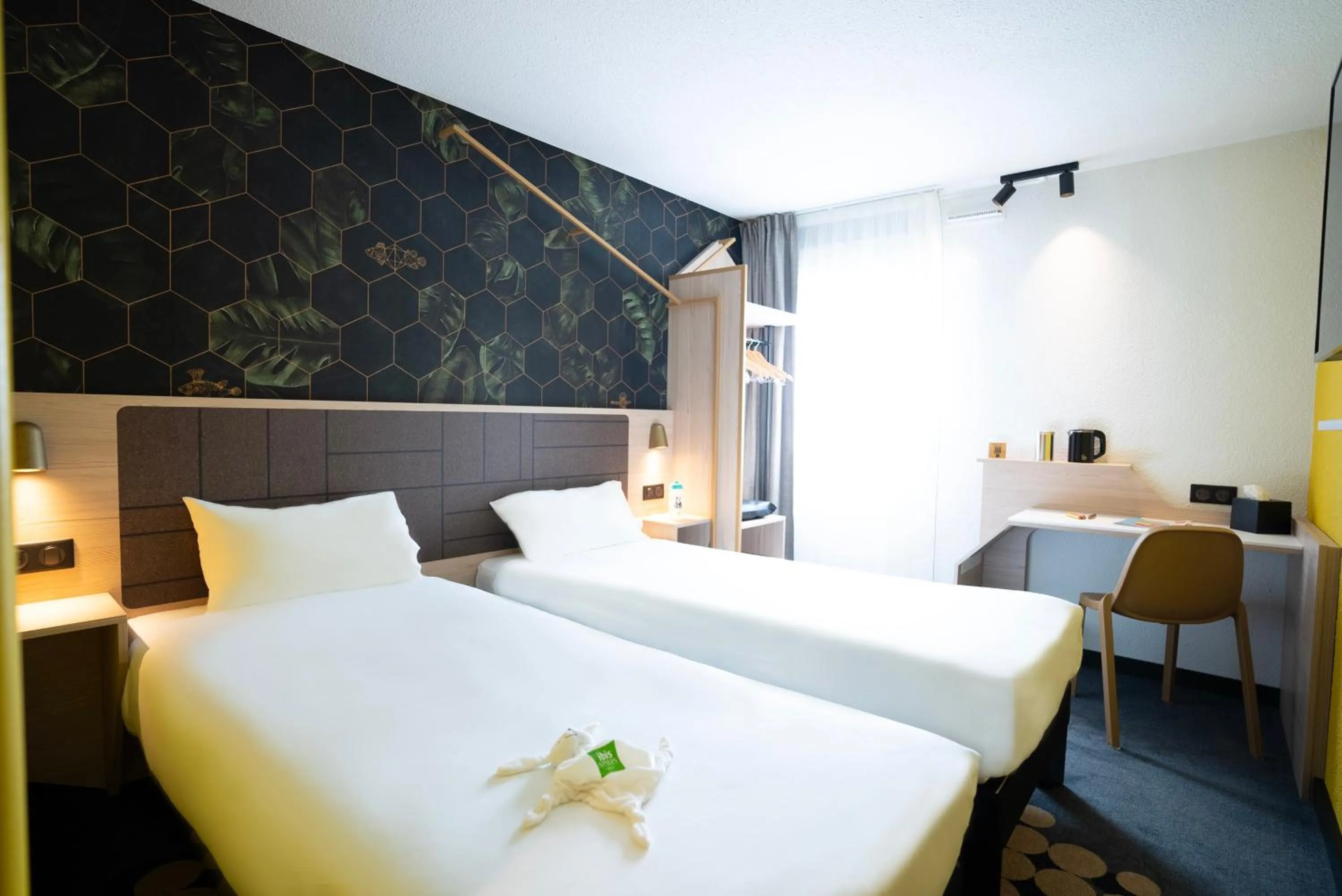 Photo of the whole room, Bed in ibis Styles Strasbourg Nord Palais des Congrès