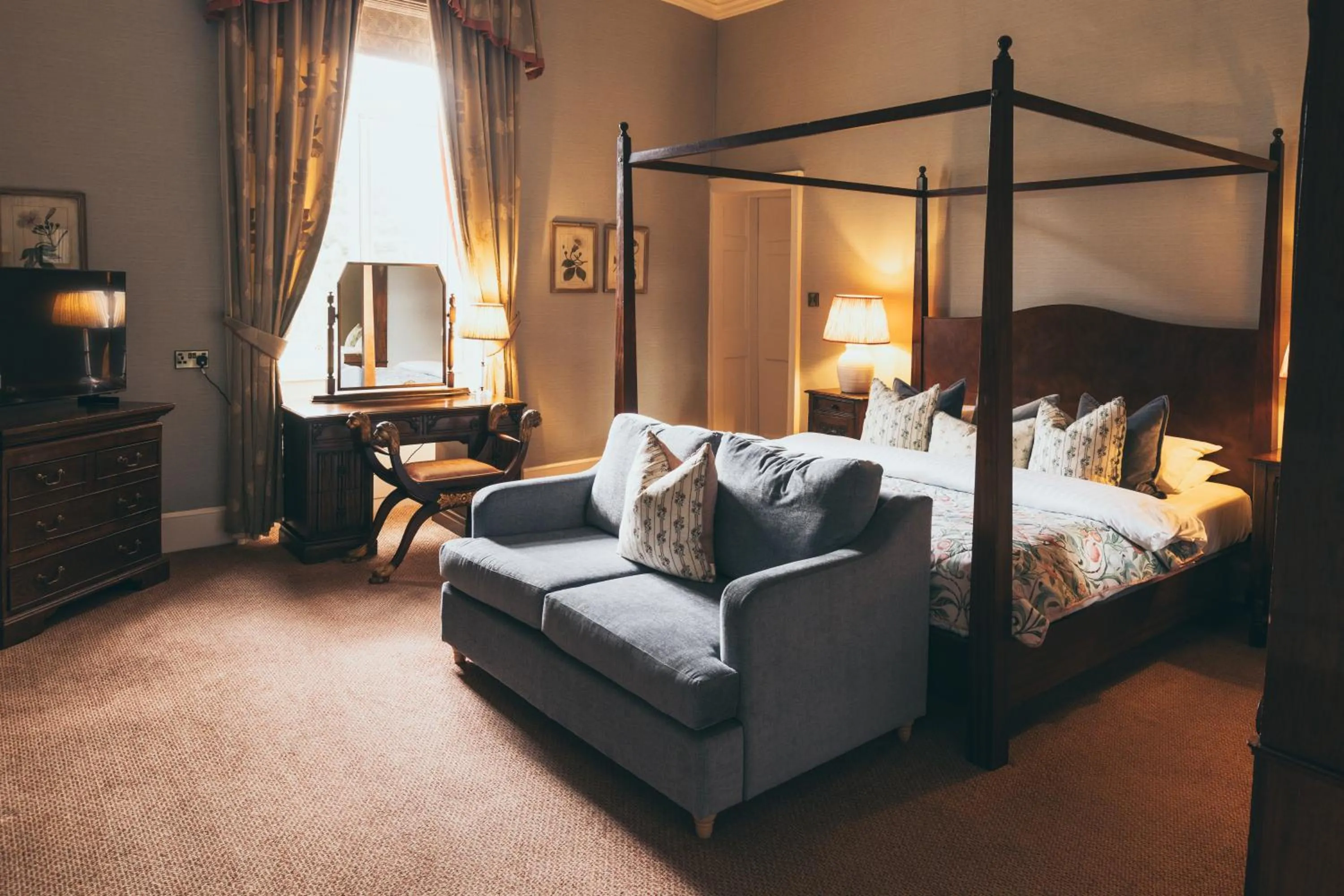 Bedroom, Bed in Rowton Castle