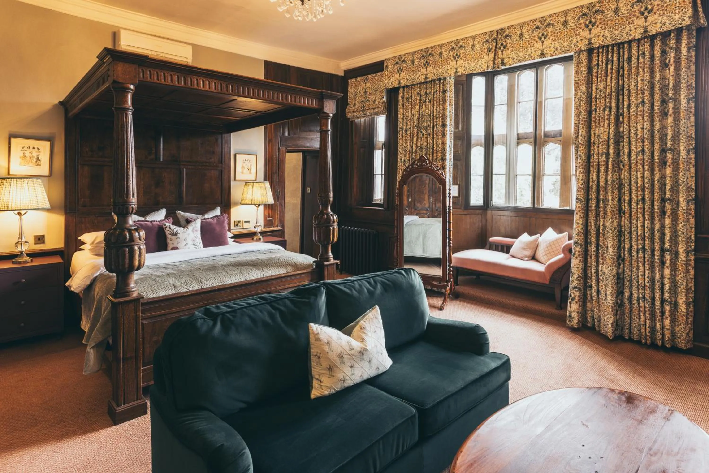 Bedroom, Bed in Rowton Castle