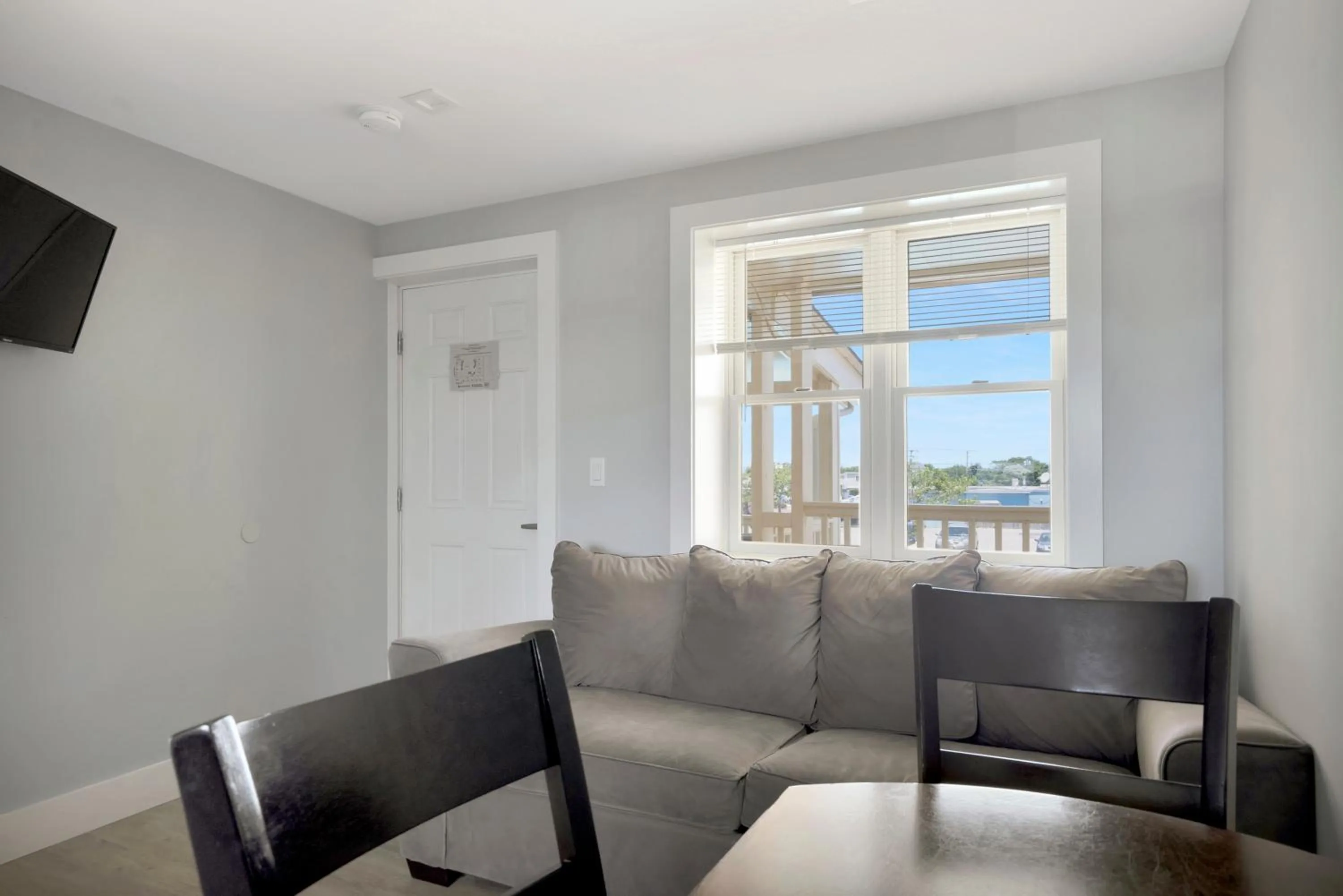 A Wave Inn - Montauk