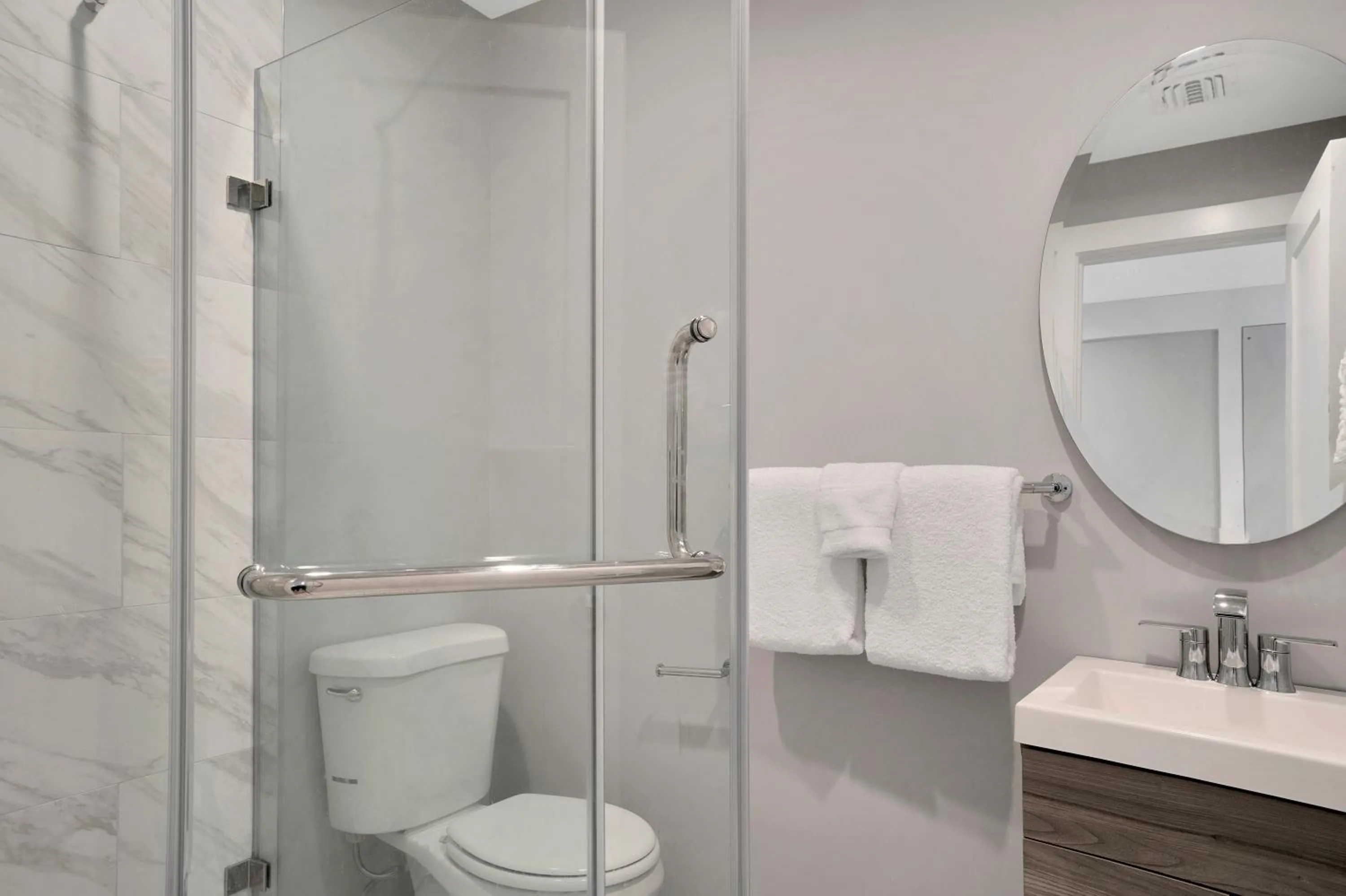 A Wave Inn - Montauk