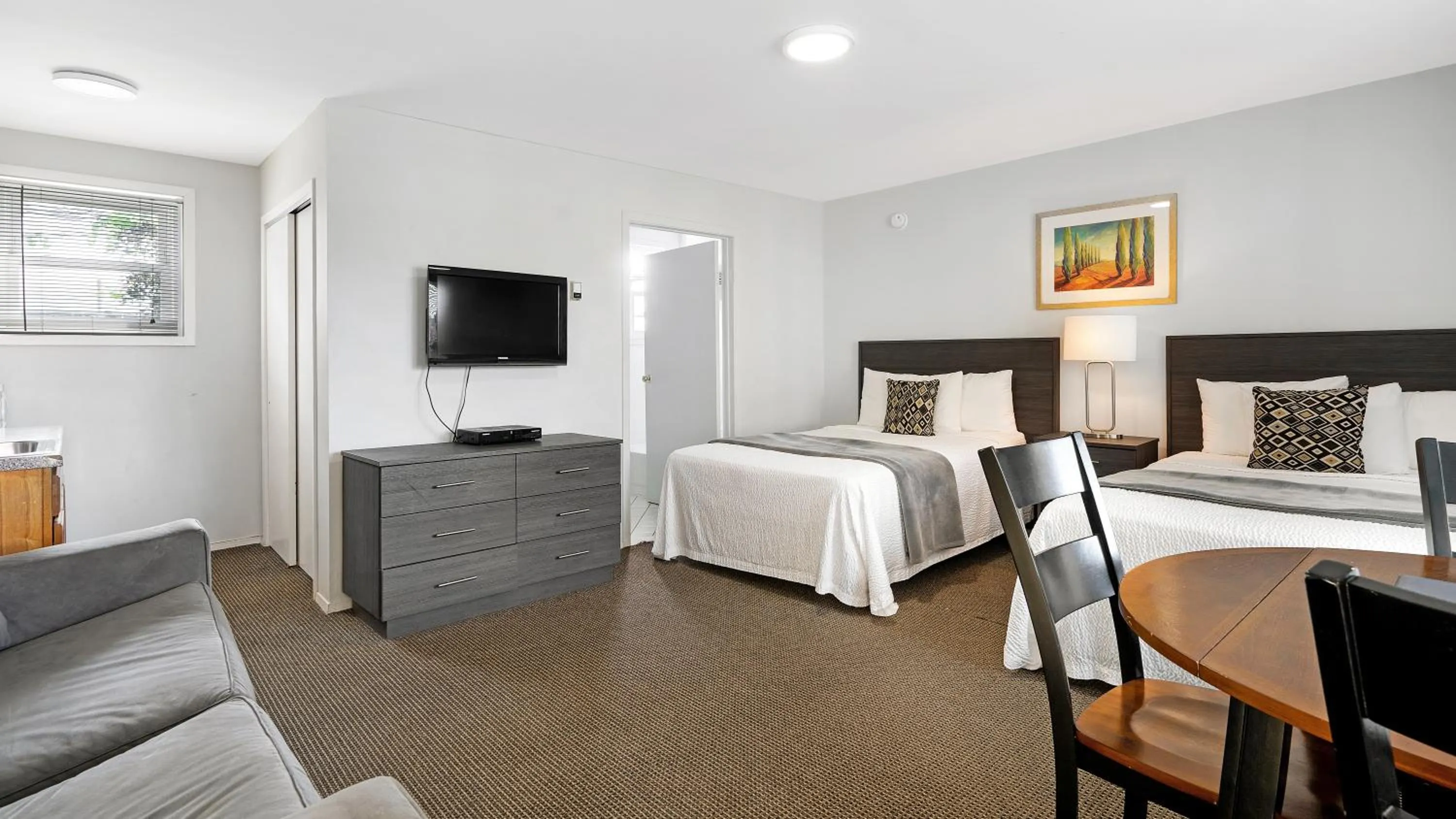 A Wave Inn - Montauk