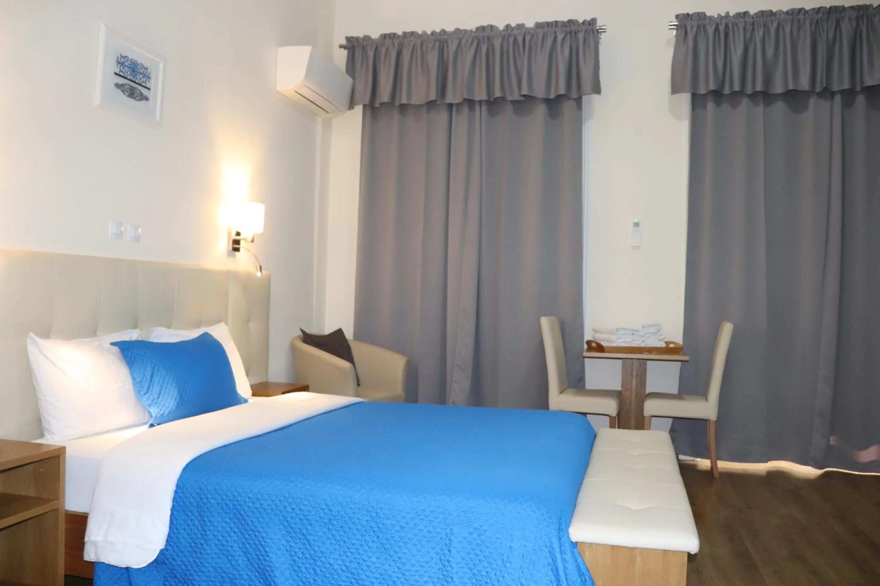 Photo of the whole room, Bed in Hotel Belém Tejo - Setubalense