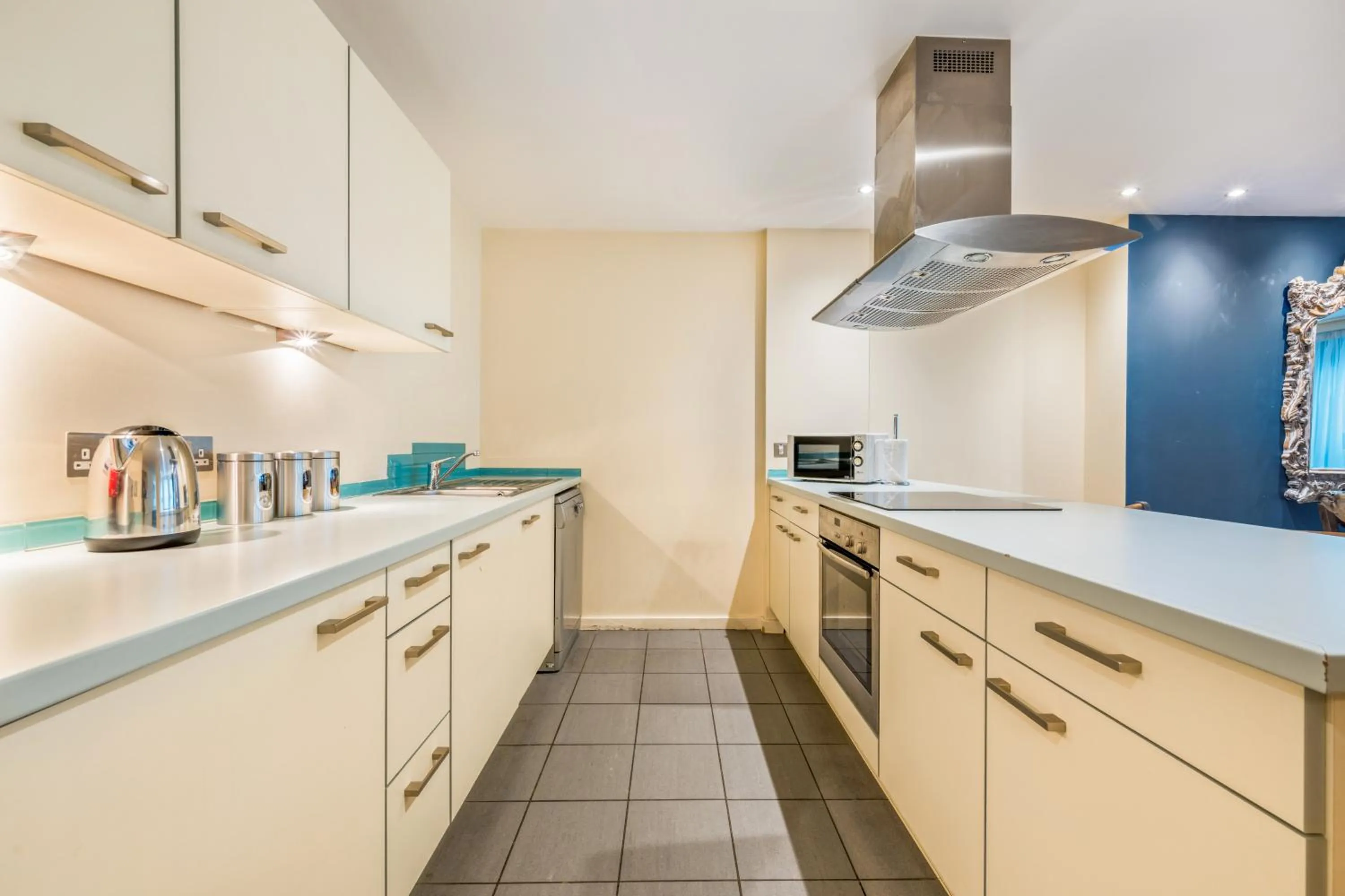kitchen in Princes Street Suites