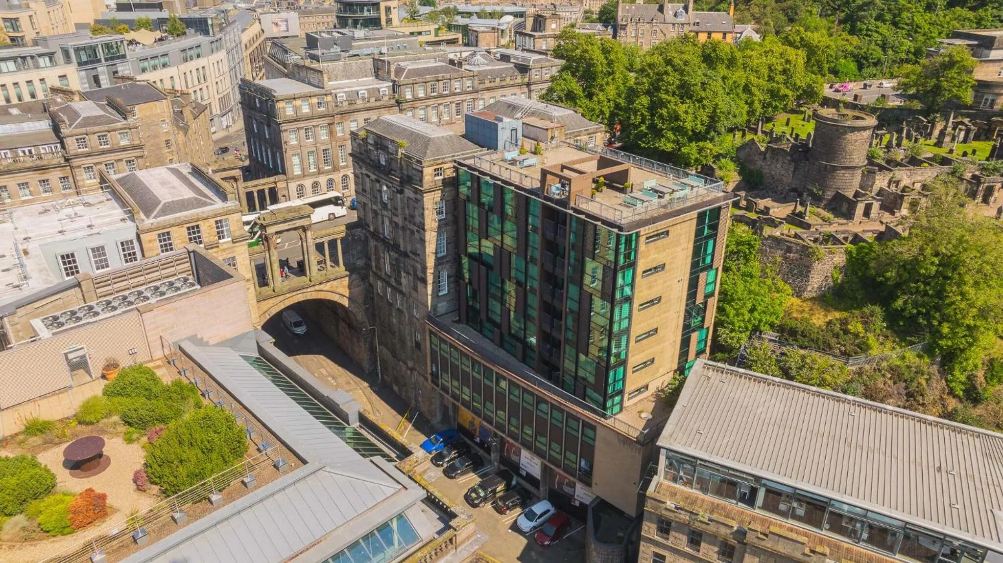 Property building in Princes Street Suites