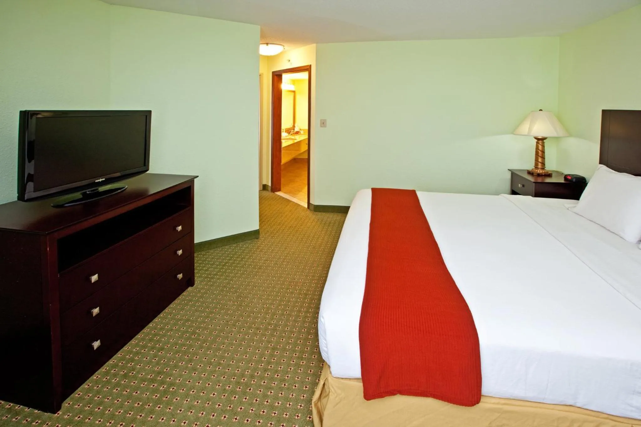 Photo of the whole room in Holiday Inn Express Scottsburg by IHG