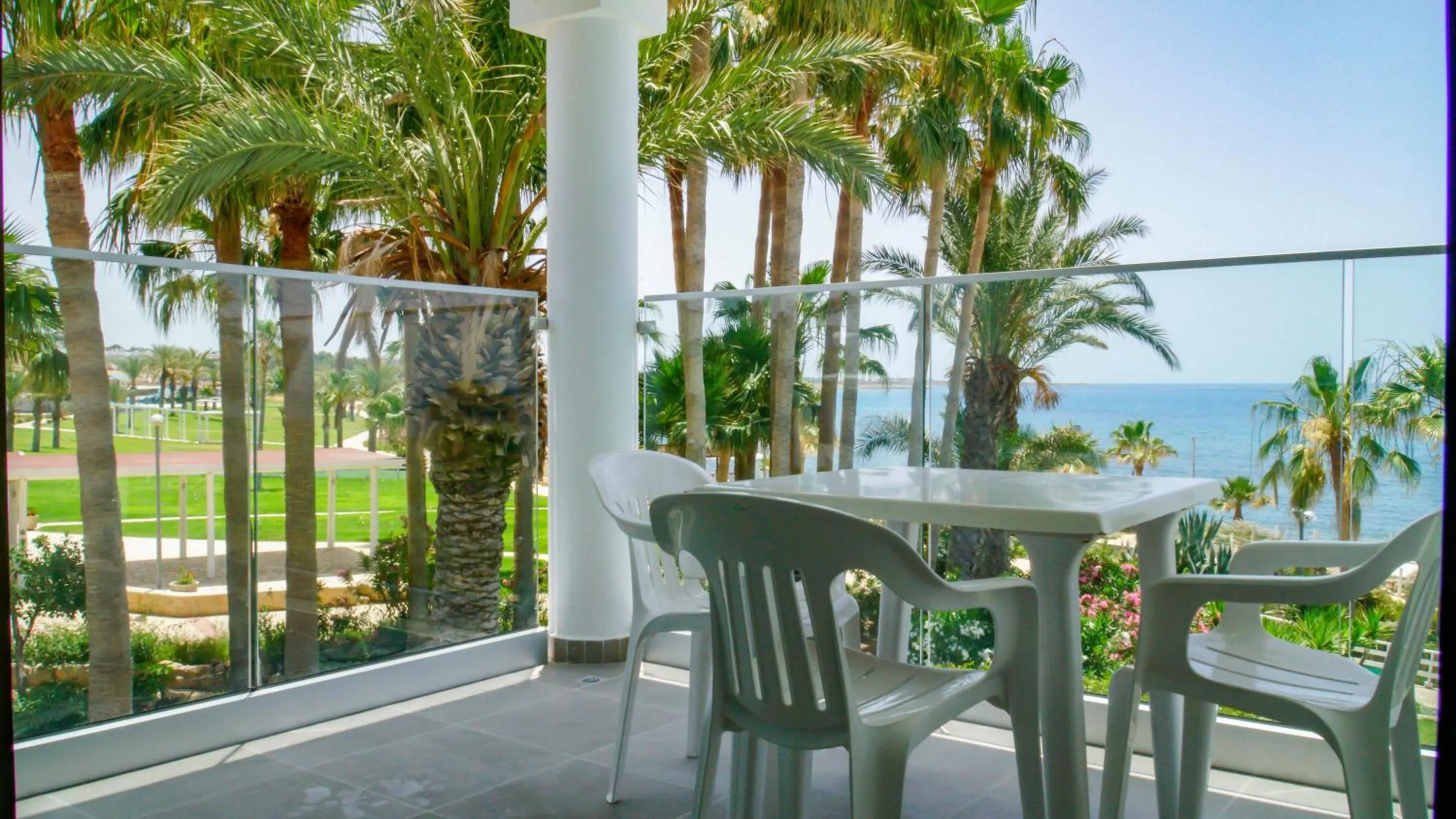 Rododafni Beach Apartments