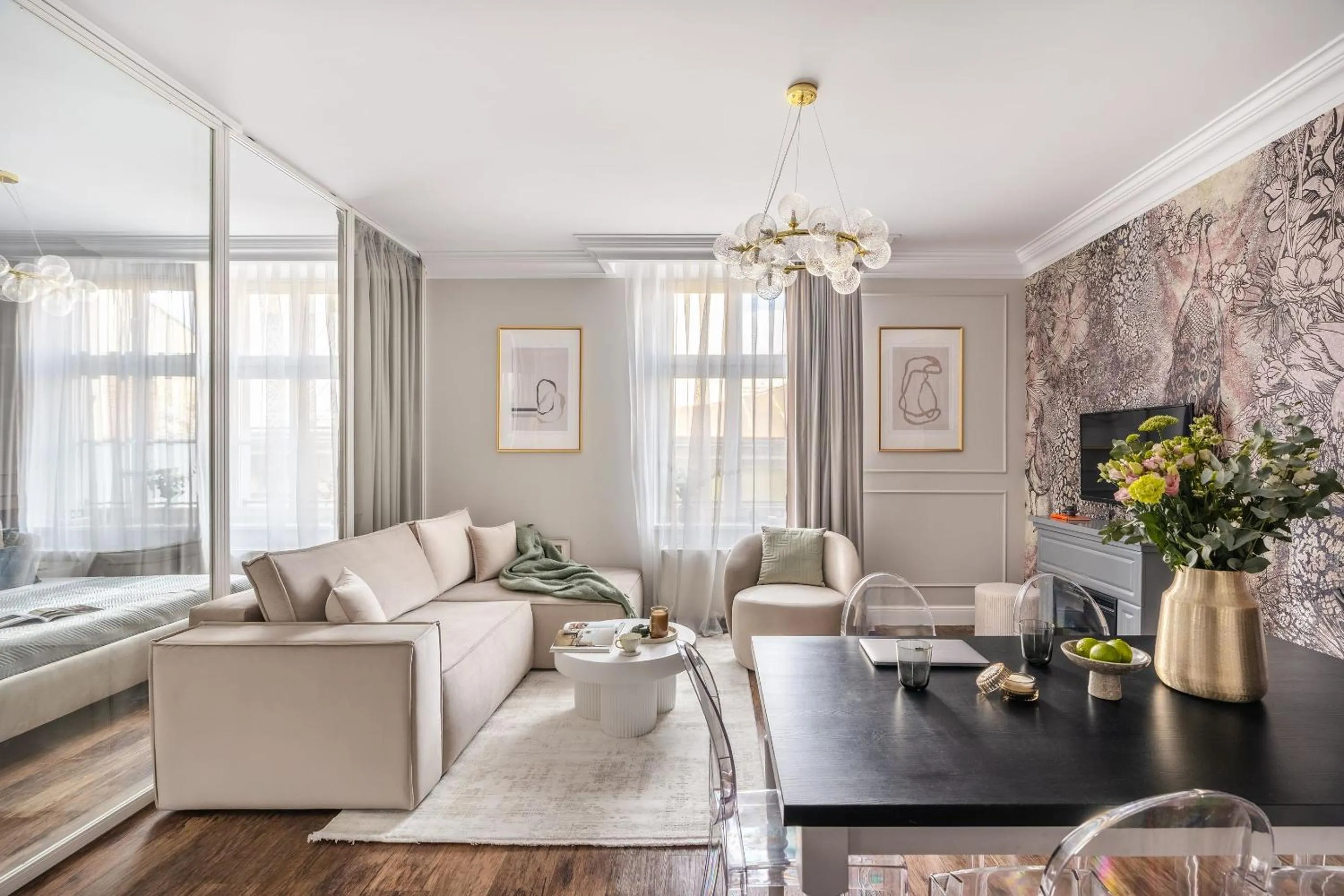 TV and multimedia in District17 - LoftAffair Collection