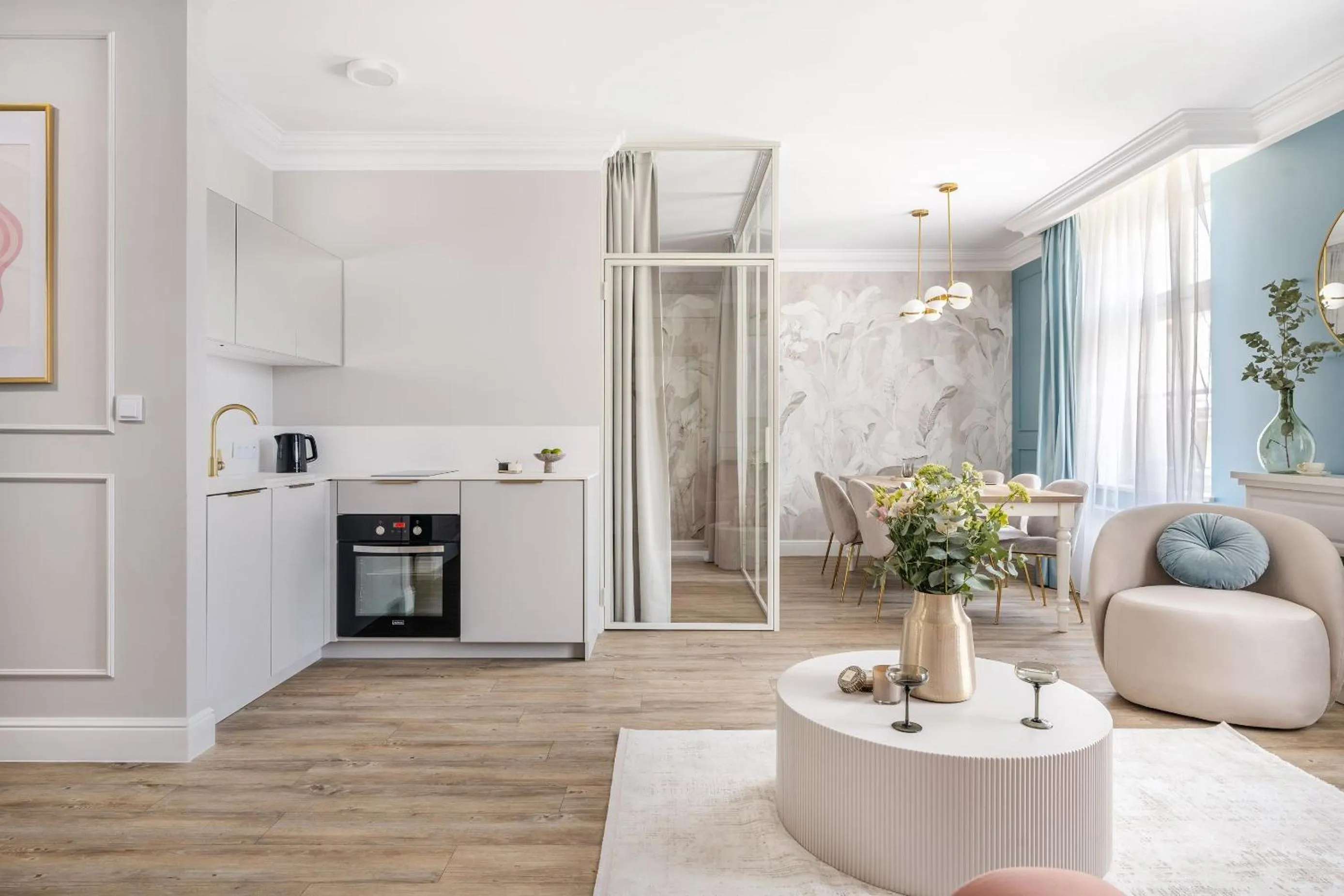 Kitchen or kitchenette in District17 - LoftAffair Collection