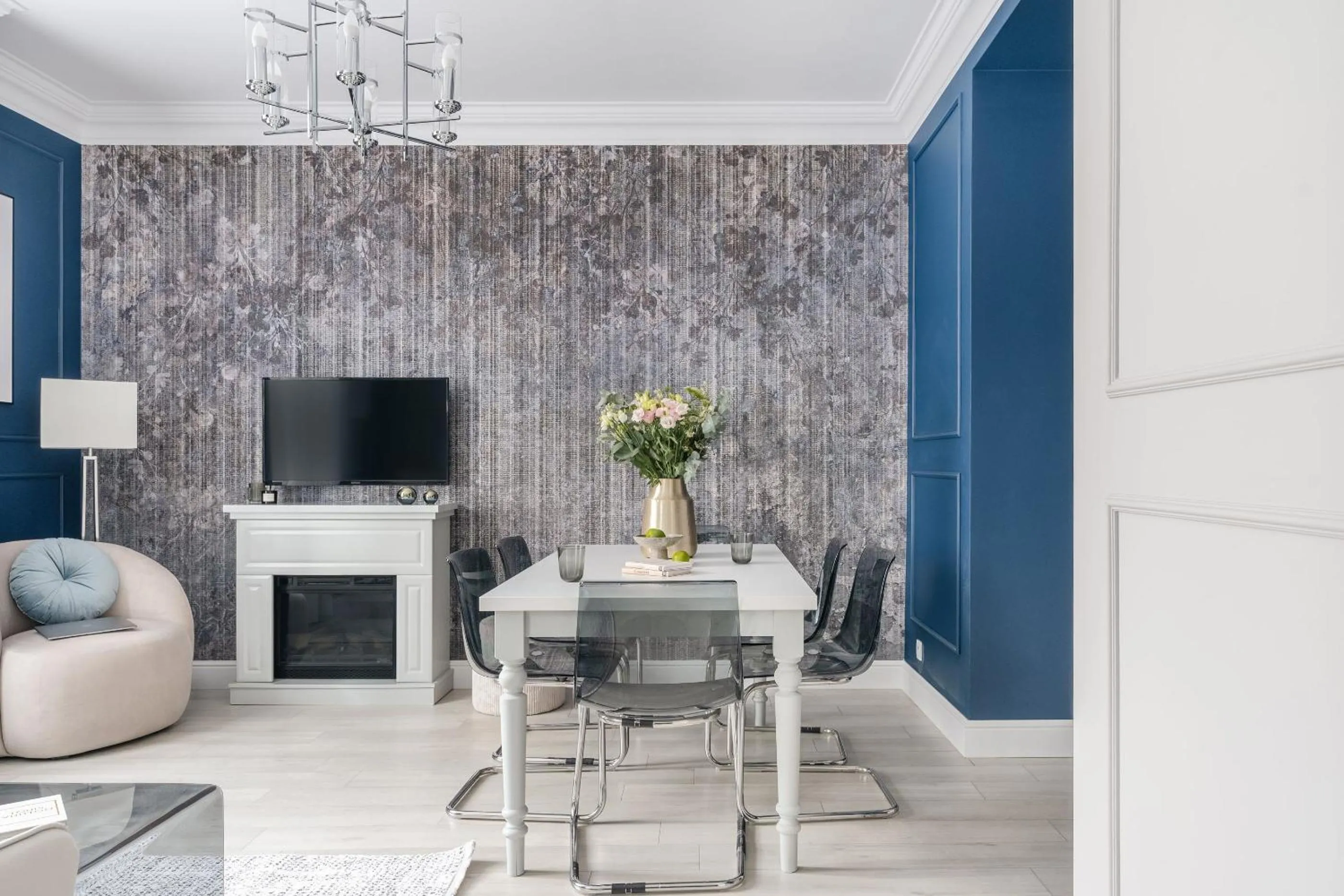 TV and multimedia in District17 - LoftAffair Collection