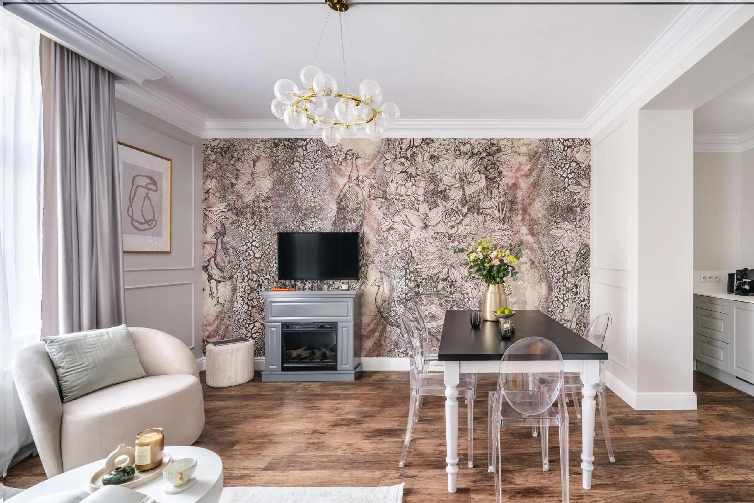 TV and multimedia in District17 - LoftAffair Collection