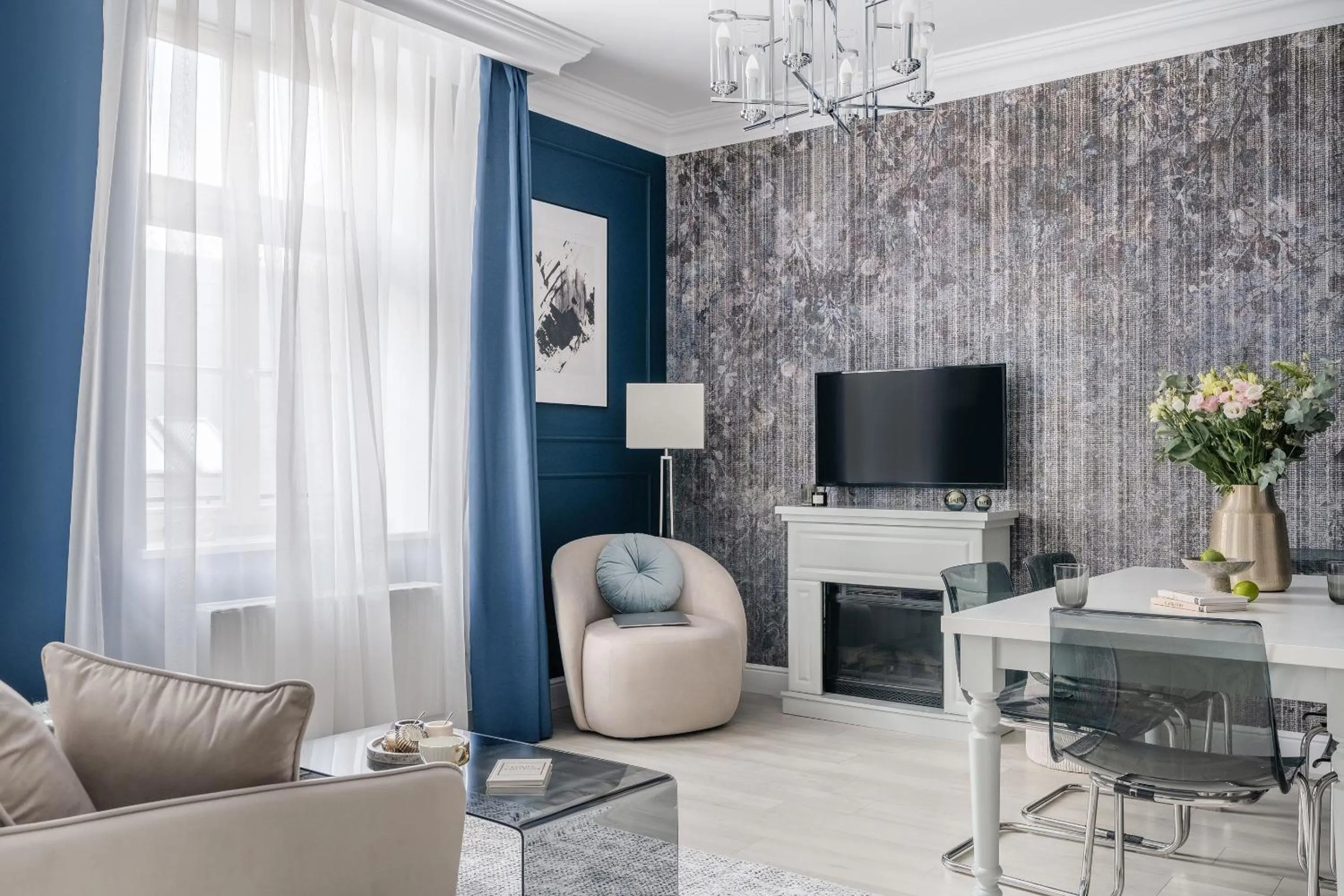 TV and multimedia in District17 - LoftAffair Collection