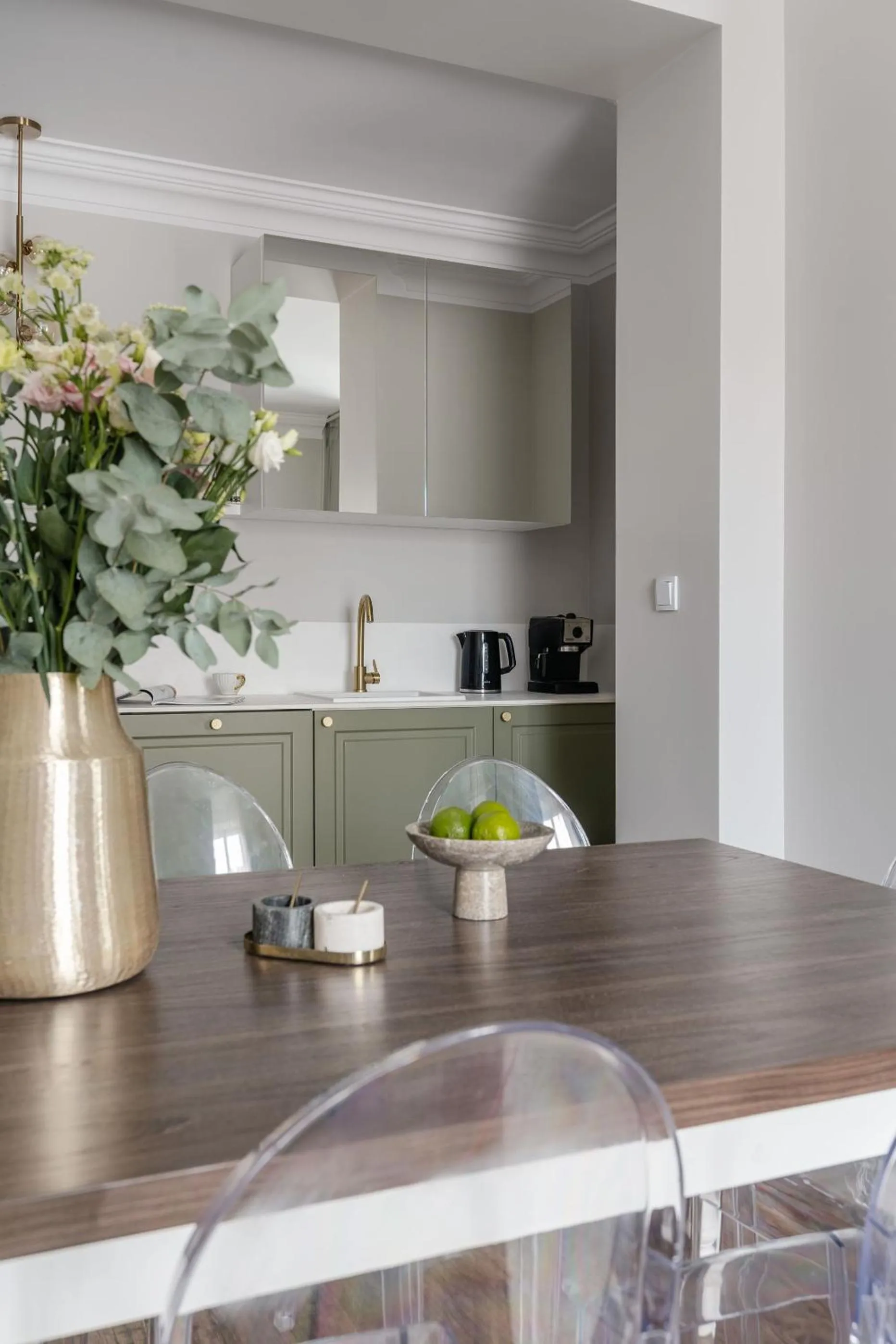 Kitchen or kitchenette in District17 - LoftAffair Collection