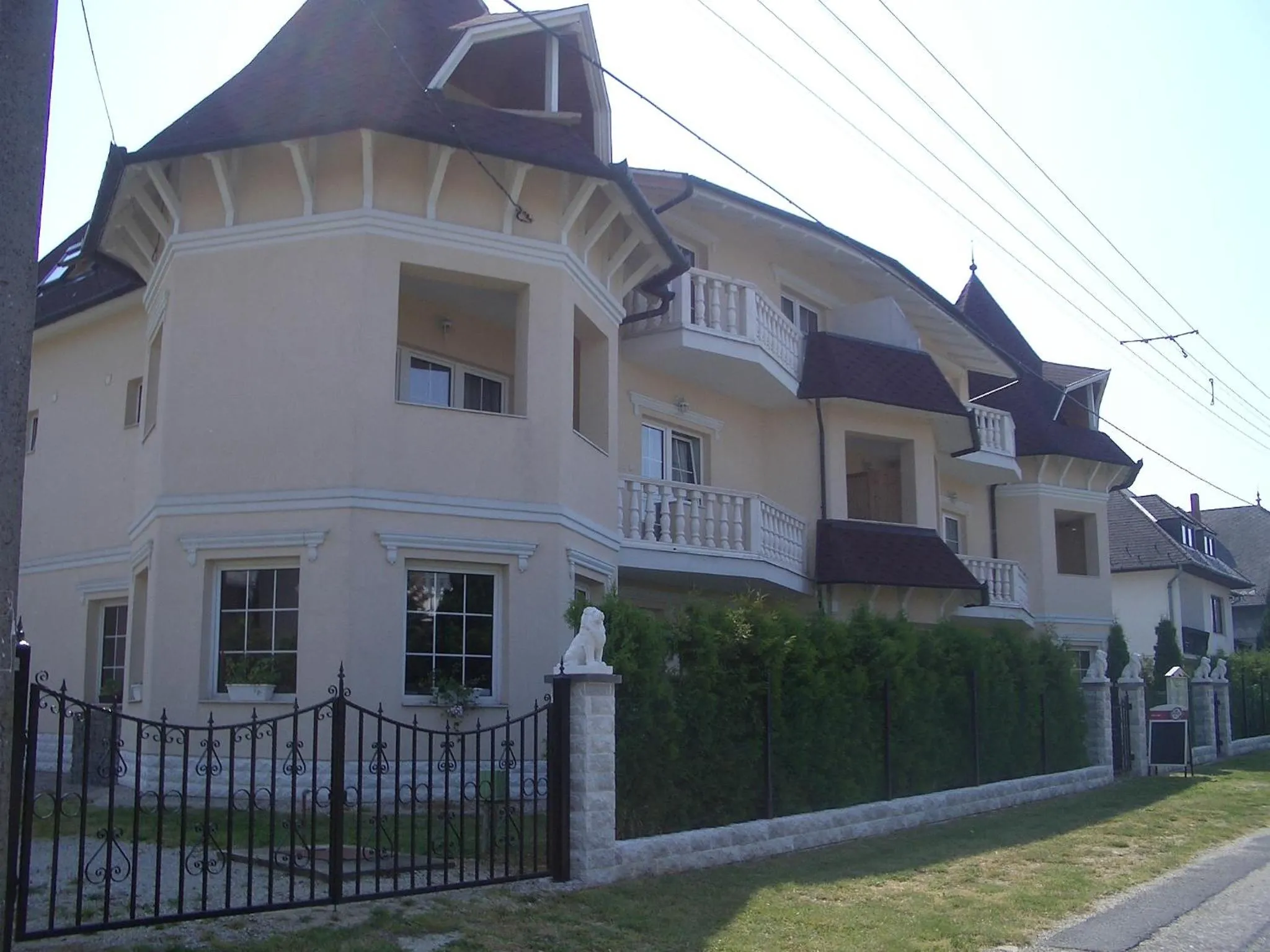 Facade/entrance in Hegyi Villa