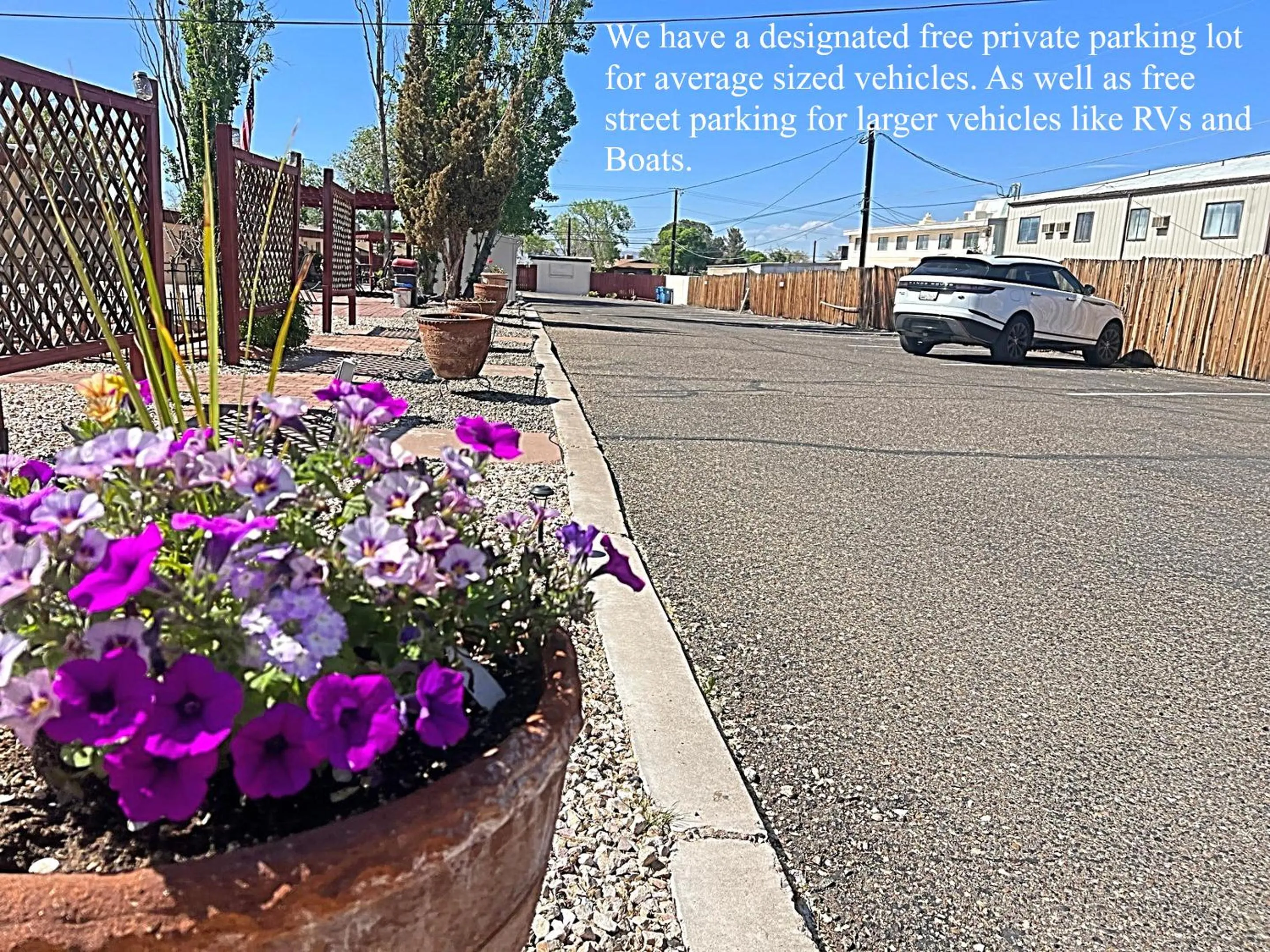 Parking in 1 or 3 Bedroom Apartment with Full Kitchen