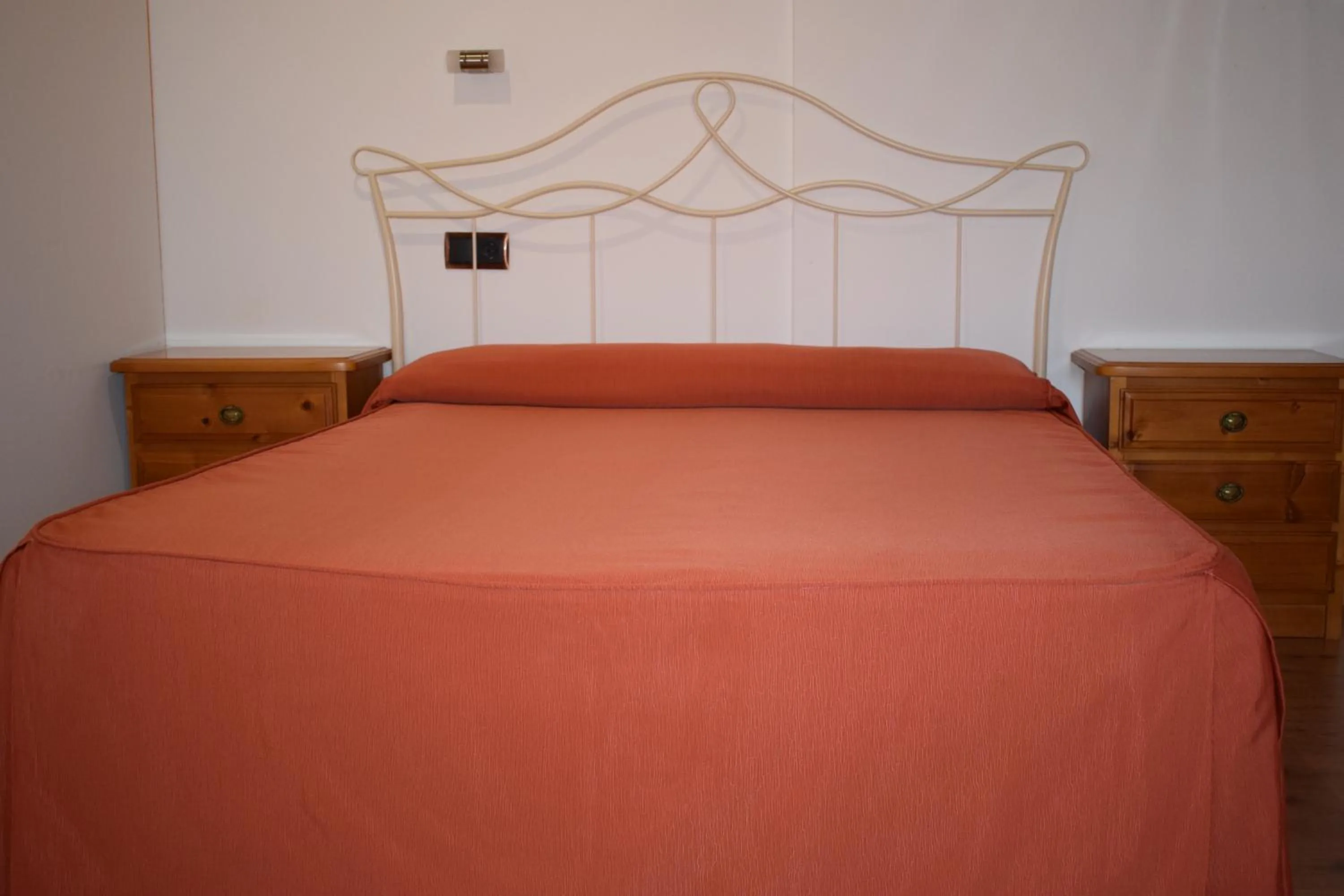 Photo of the whole room, Bed in Apartamentos VIDA Corcubión