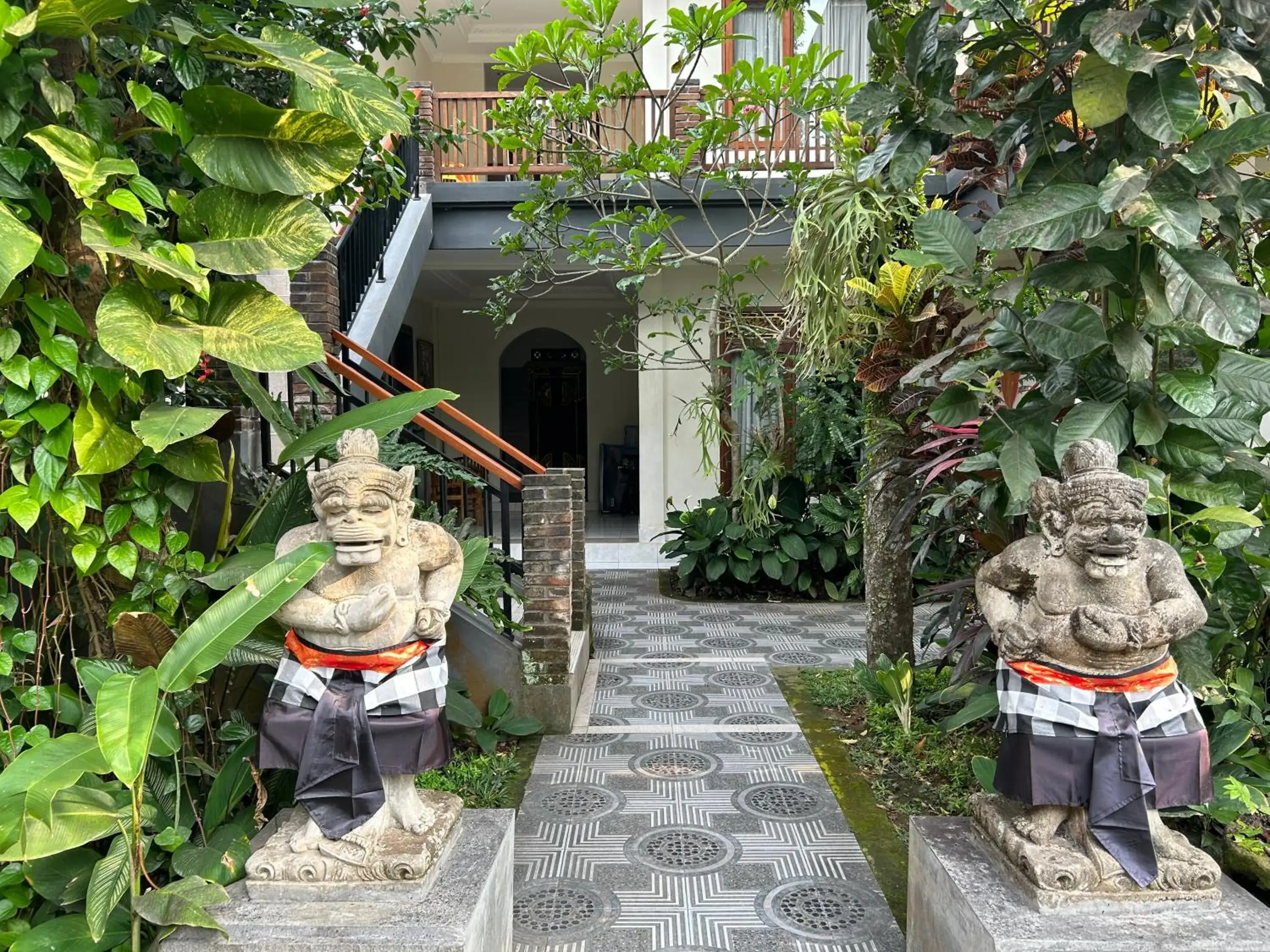 Deluxe Double or Twin Room in Balimas Guest House Deluxe Double or Twin Room in Balimas Guest House